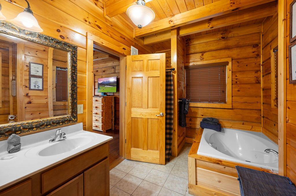 725 Big Bear Ridge Road Gatlinburg TN 37738