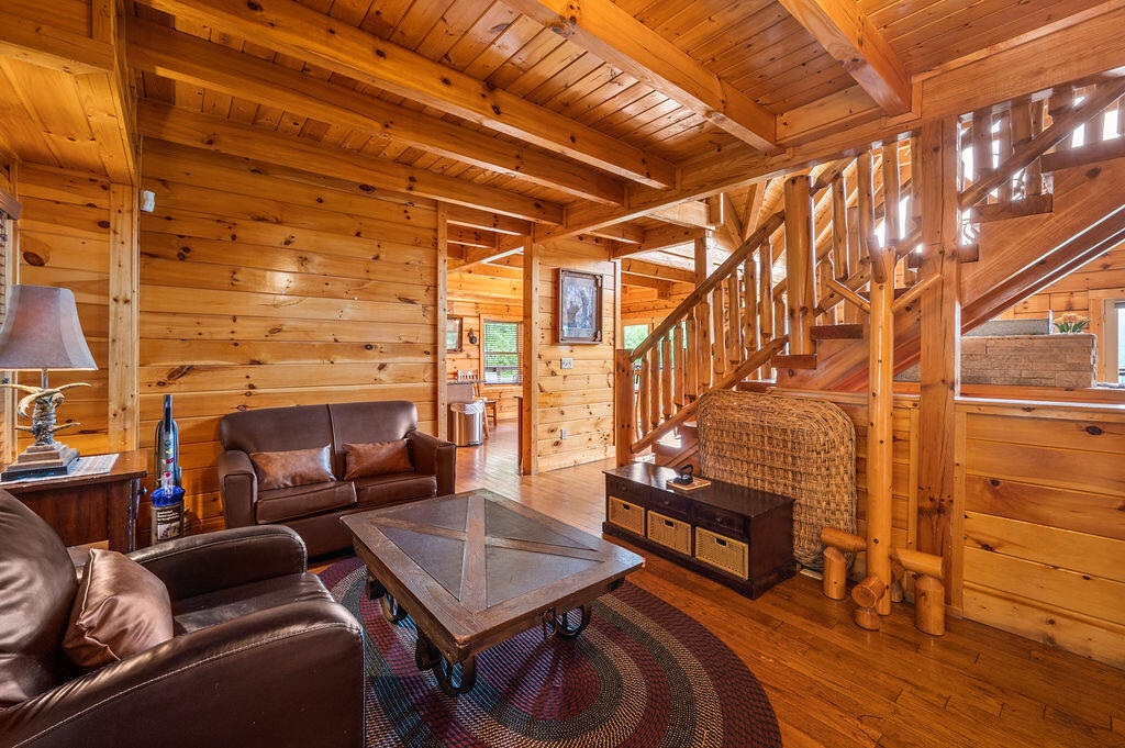 725 Big Bear Ridge Road Gatlinburg TN 37738