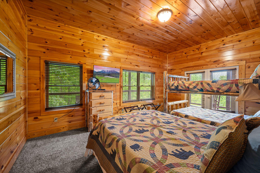 725 Big Bear Ridge Road Gatlinburg TN 37738