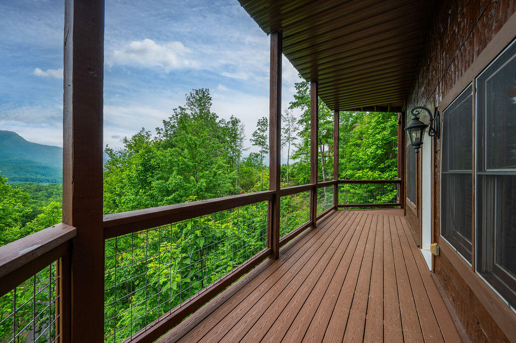 725 Big Bear Ridge Road Gatlinburg TN 37738