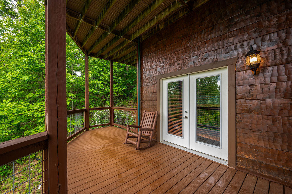 725 Big Bear Ridge Road Gatlinburg TN 37738