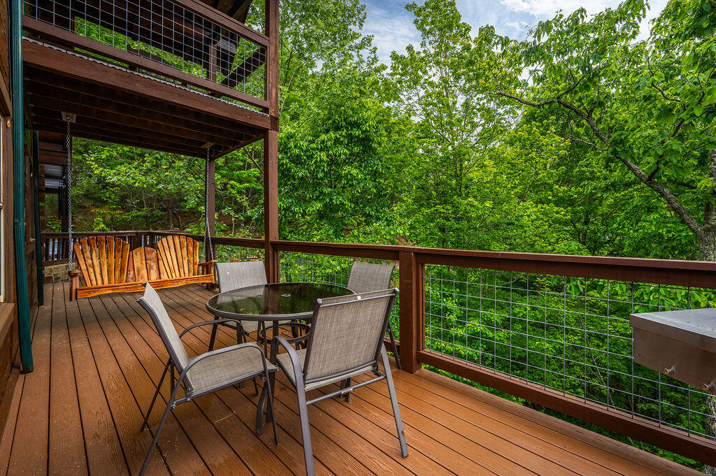 725 Big Bear Ridge Road Gatlinburg TN 37738