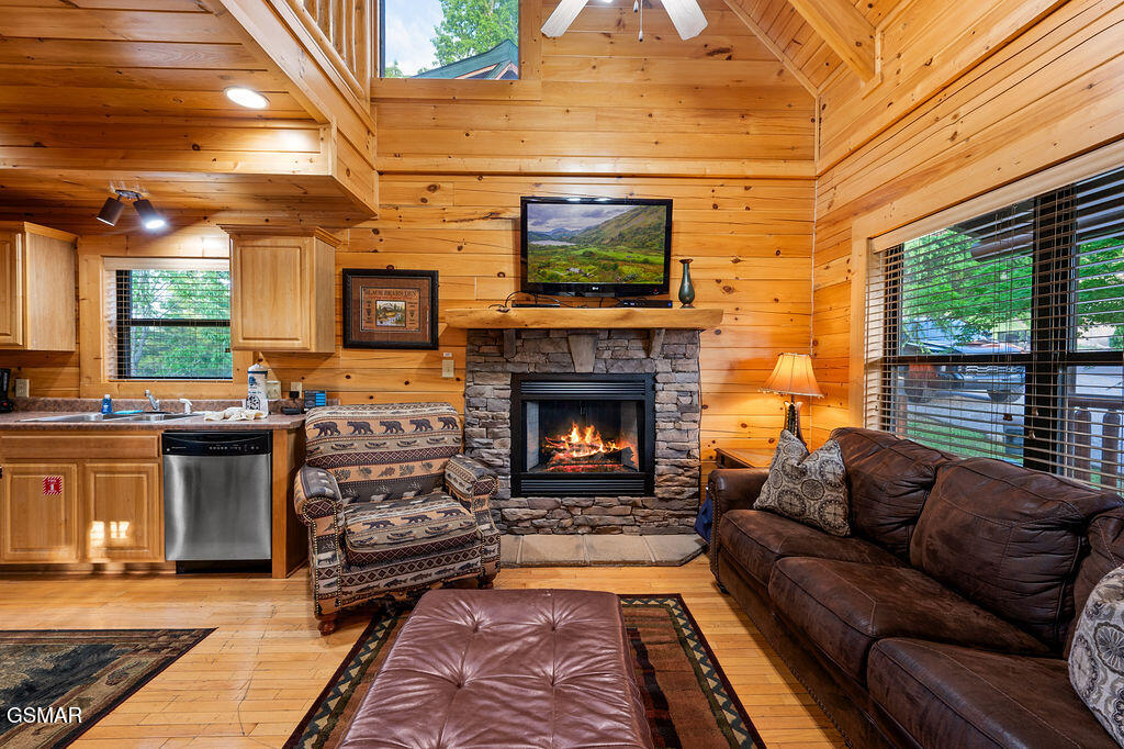 2023 Bear Creek Way Pigeon Forge TN 37862