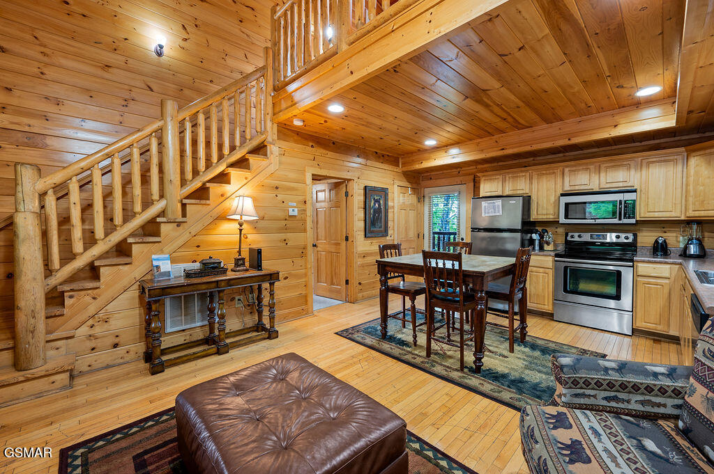 2023 Bear Creek Way Pigeon Forge TN 37862