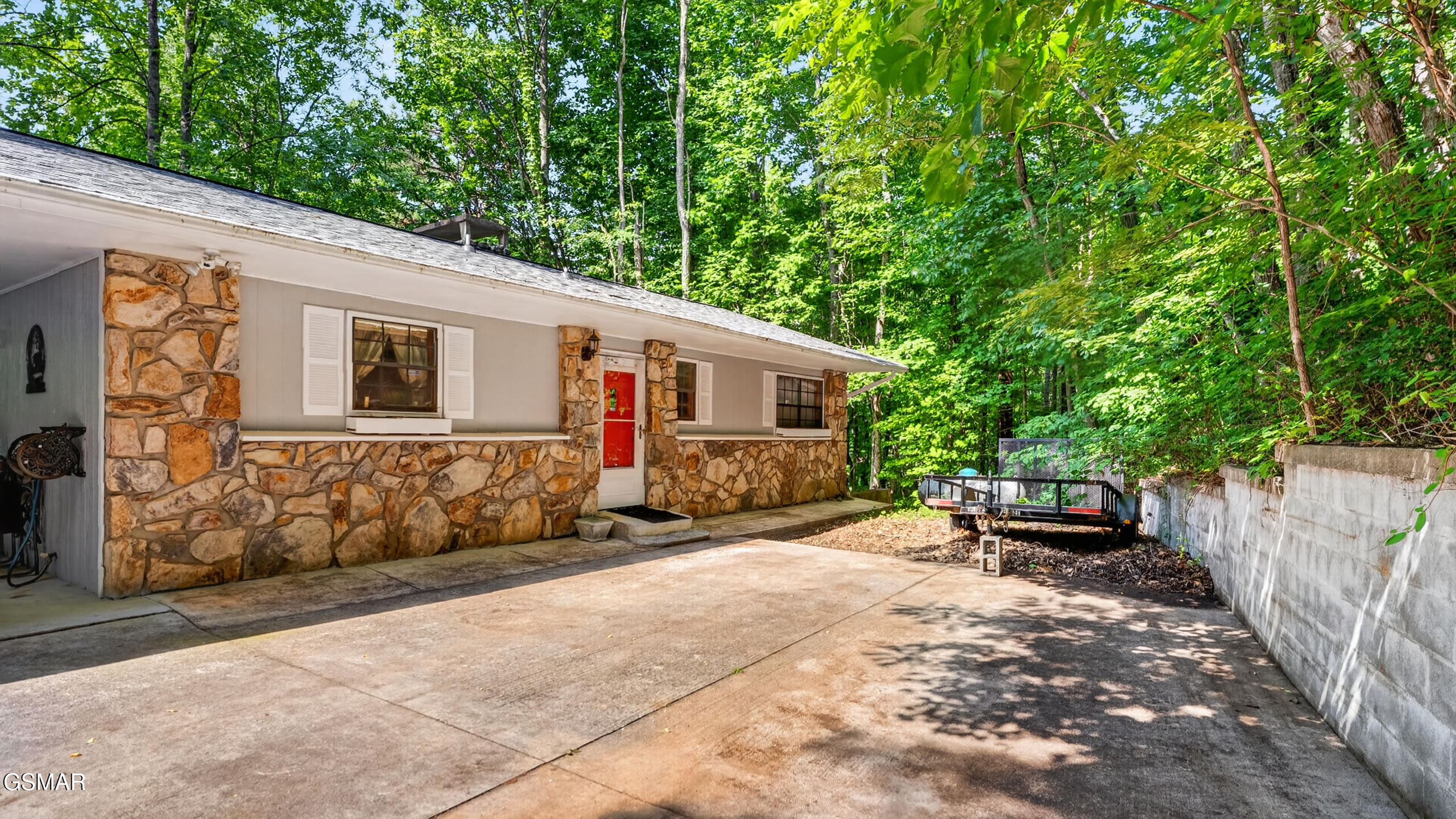 1131 Tanrac Trail Gatlinburg TN 37738