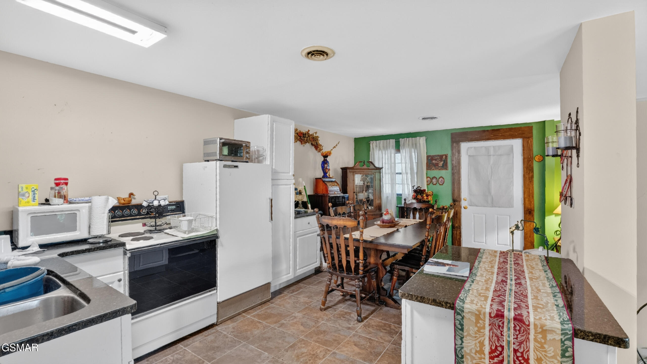 1131 Tanrac Trail Gatlinburg TN 37738