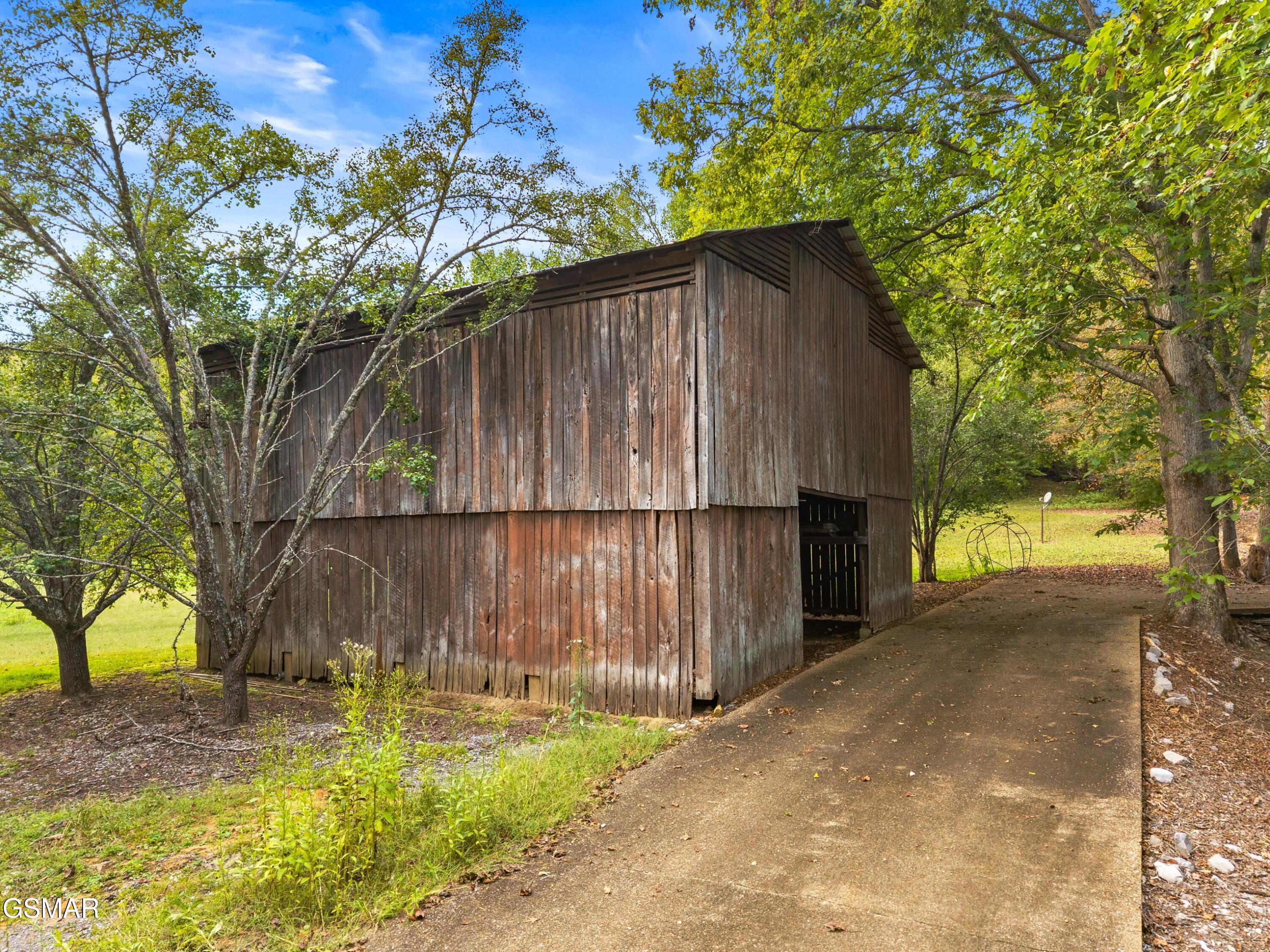 257 Jones Lane Mooresburg TN 37811