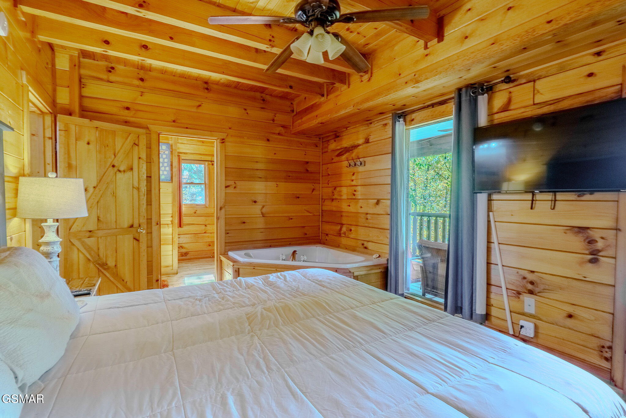 2105 Rabbit Point Way Sevierville TN 37876