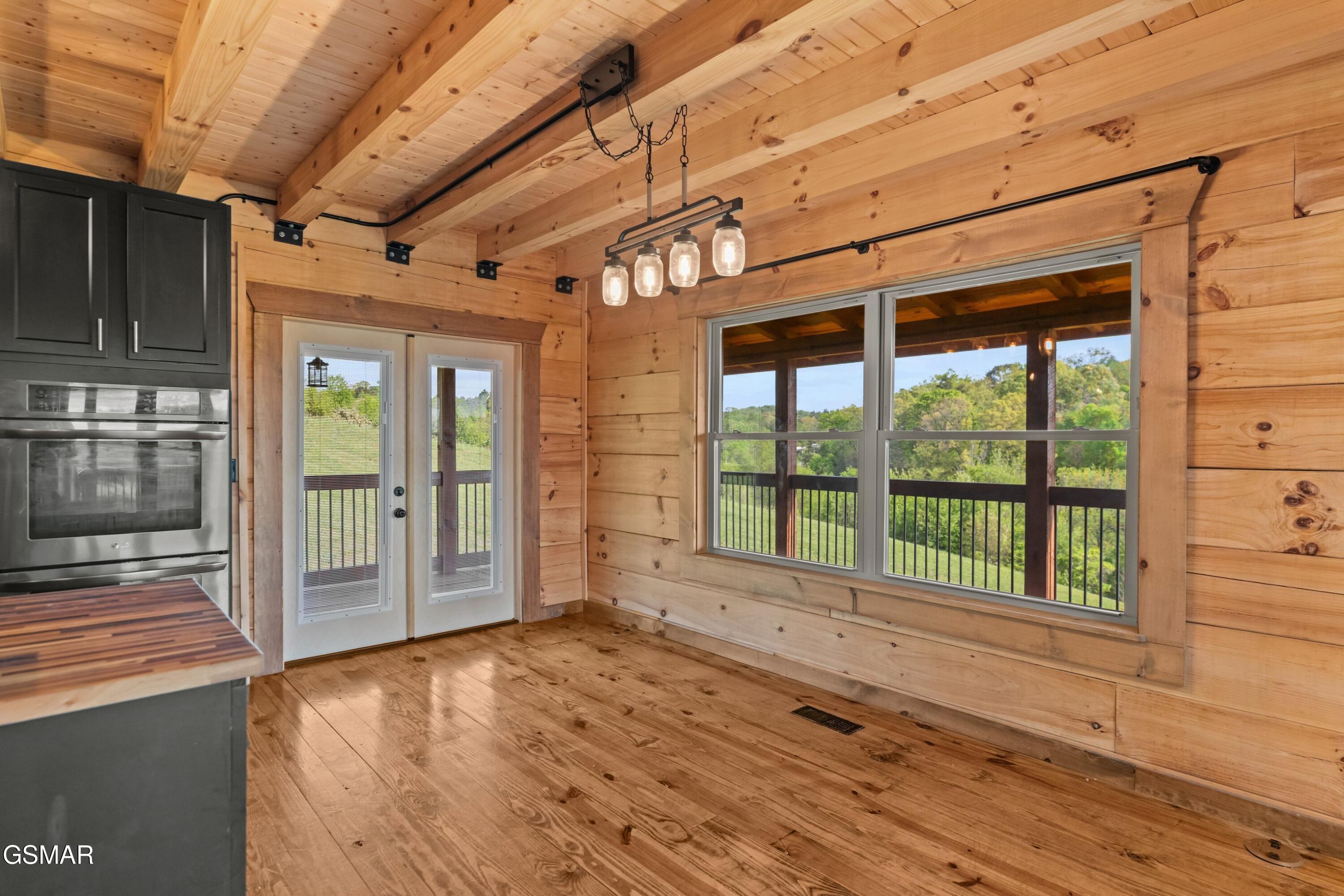 102 Golf View Boulevard Dandridge TN 37725