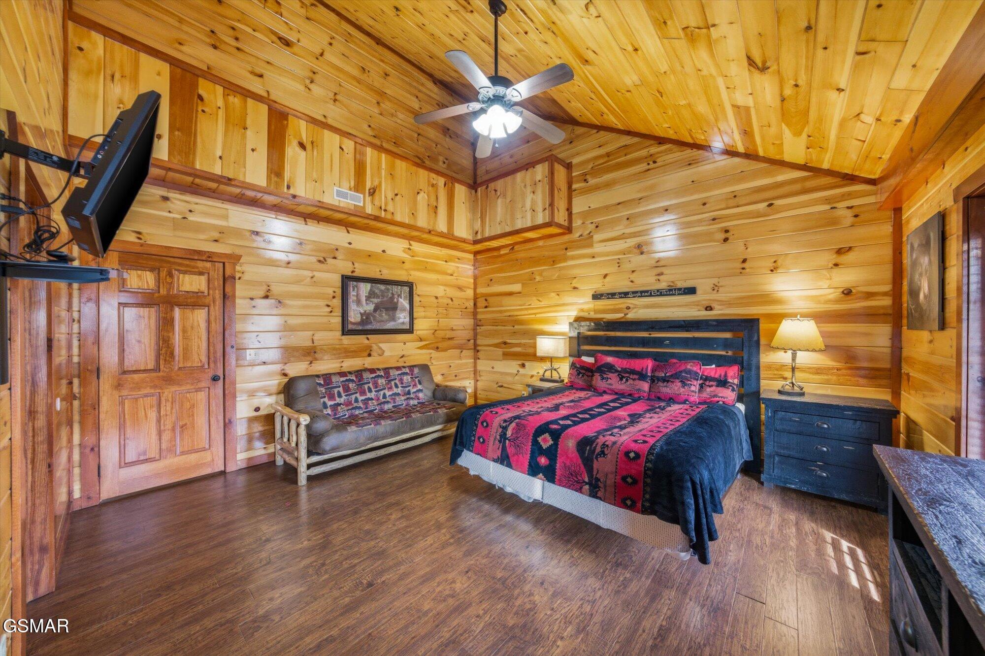 4339 Forest Ridge Way Pigeon Forge TN 37863