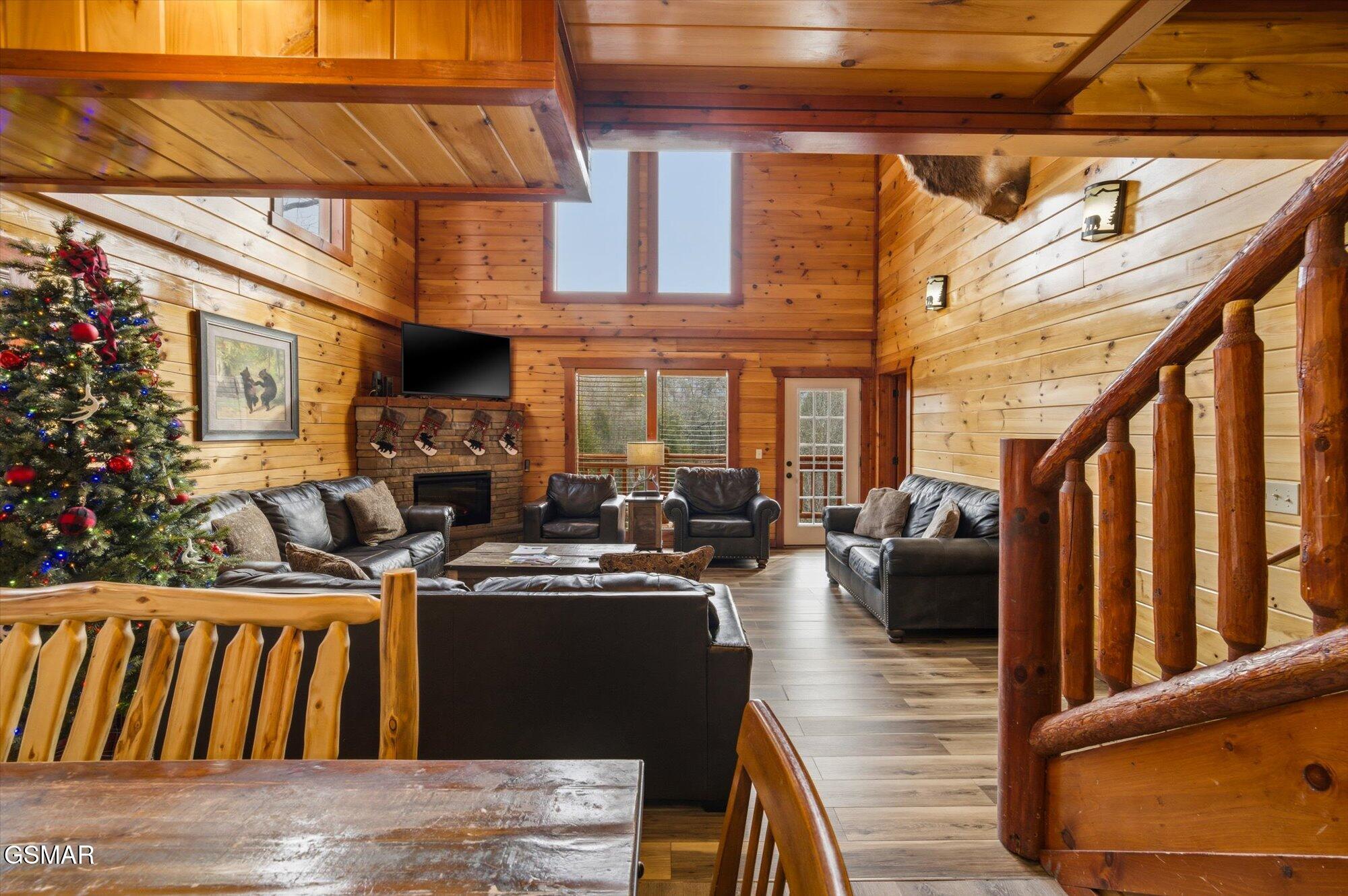 4339 Forest Ridge Way Pigeon Forge TN 37863