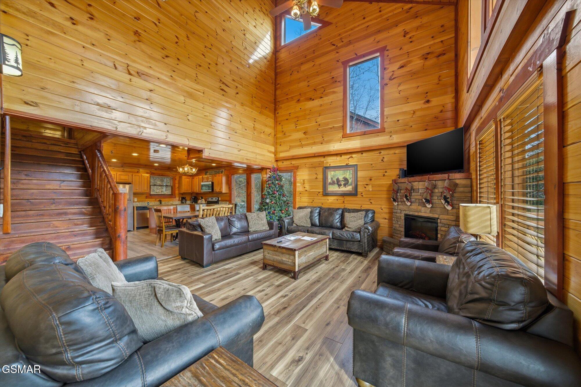 4339 Forest Ridge Way Pigeon Forge TN 37863