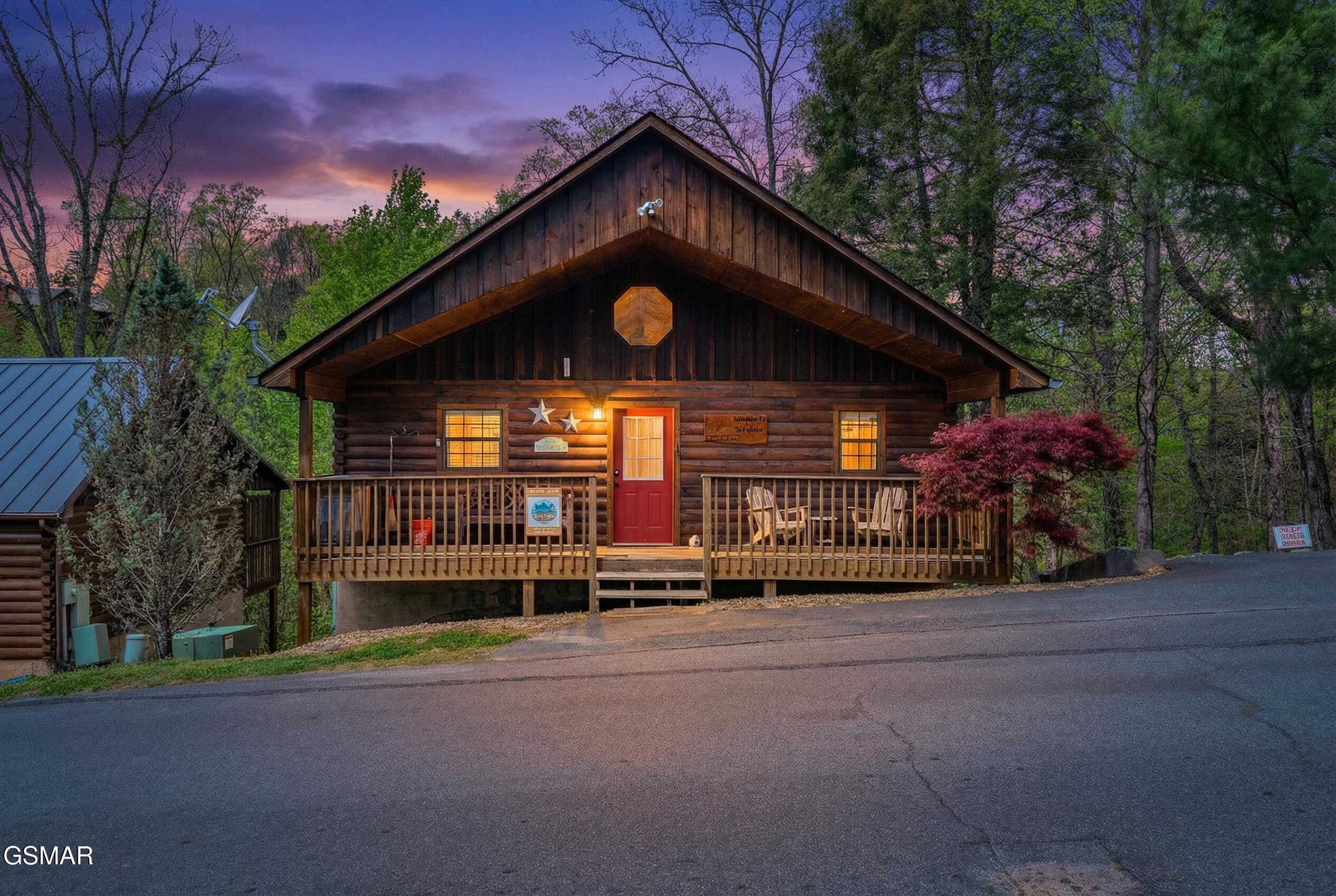 1523 Bears Den Way Sevierville TN 37862