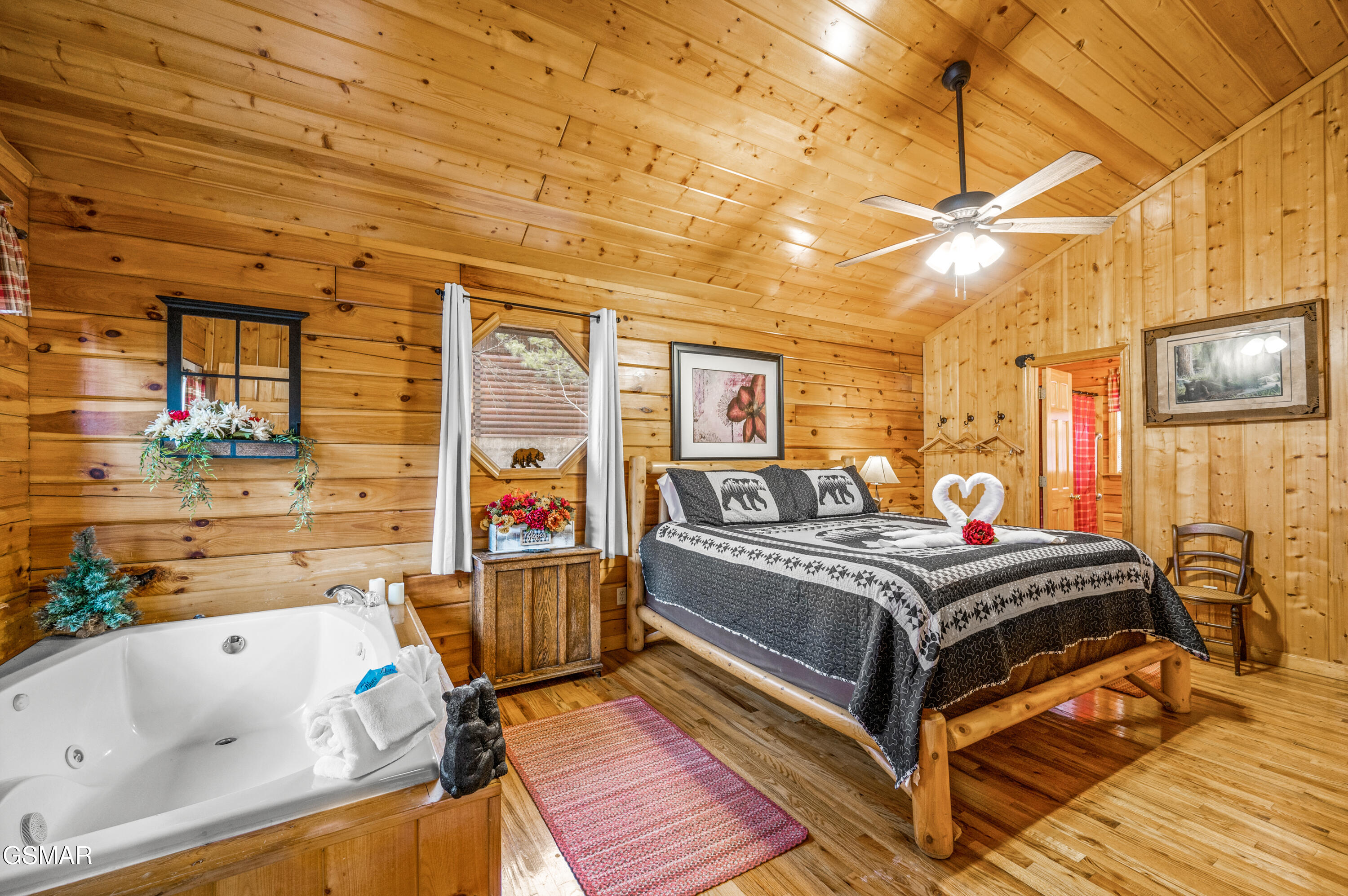 1523 Bears Den Way Sevierville TN 37862