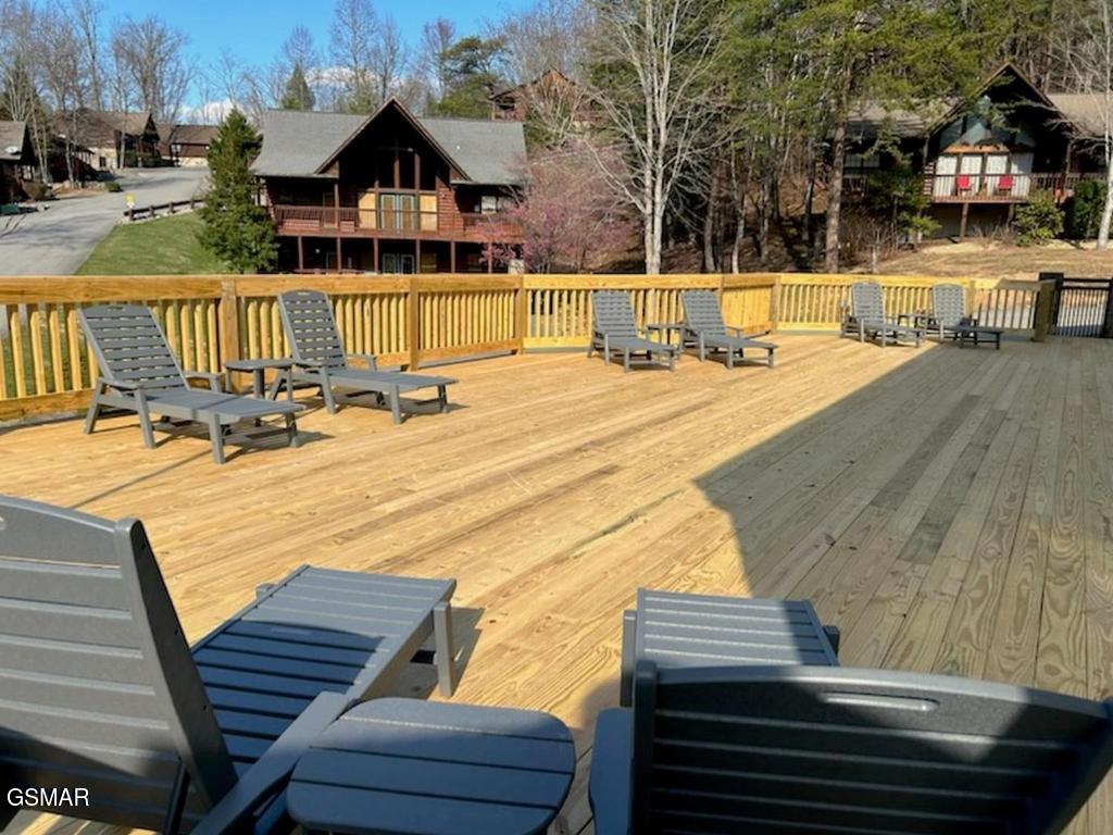1523 Bears Den Way Sevierville TN 37862