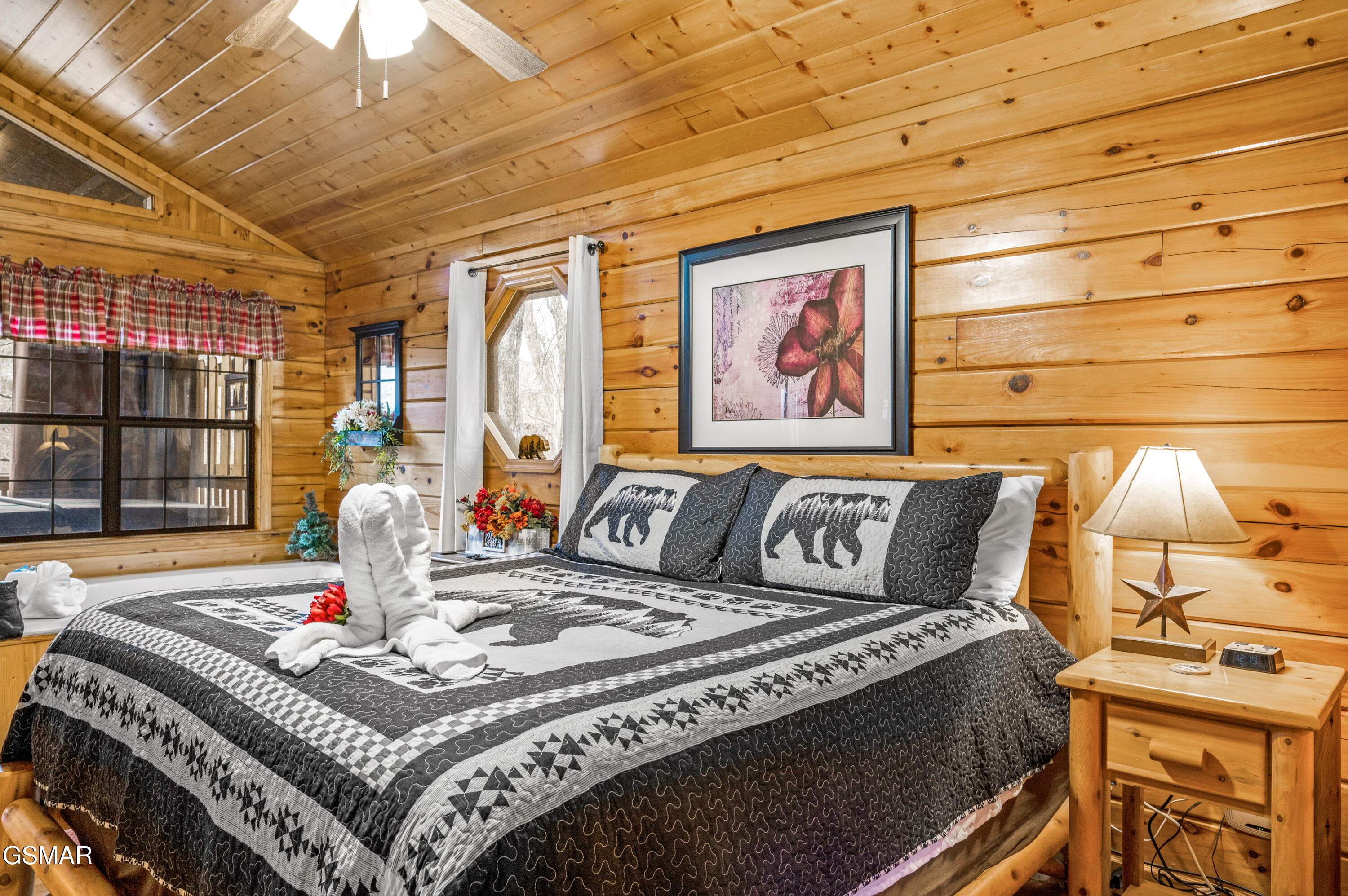 1523 Bears Den Way Sevierville TN 37862
