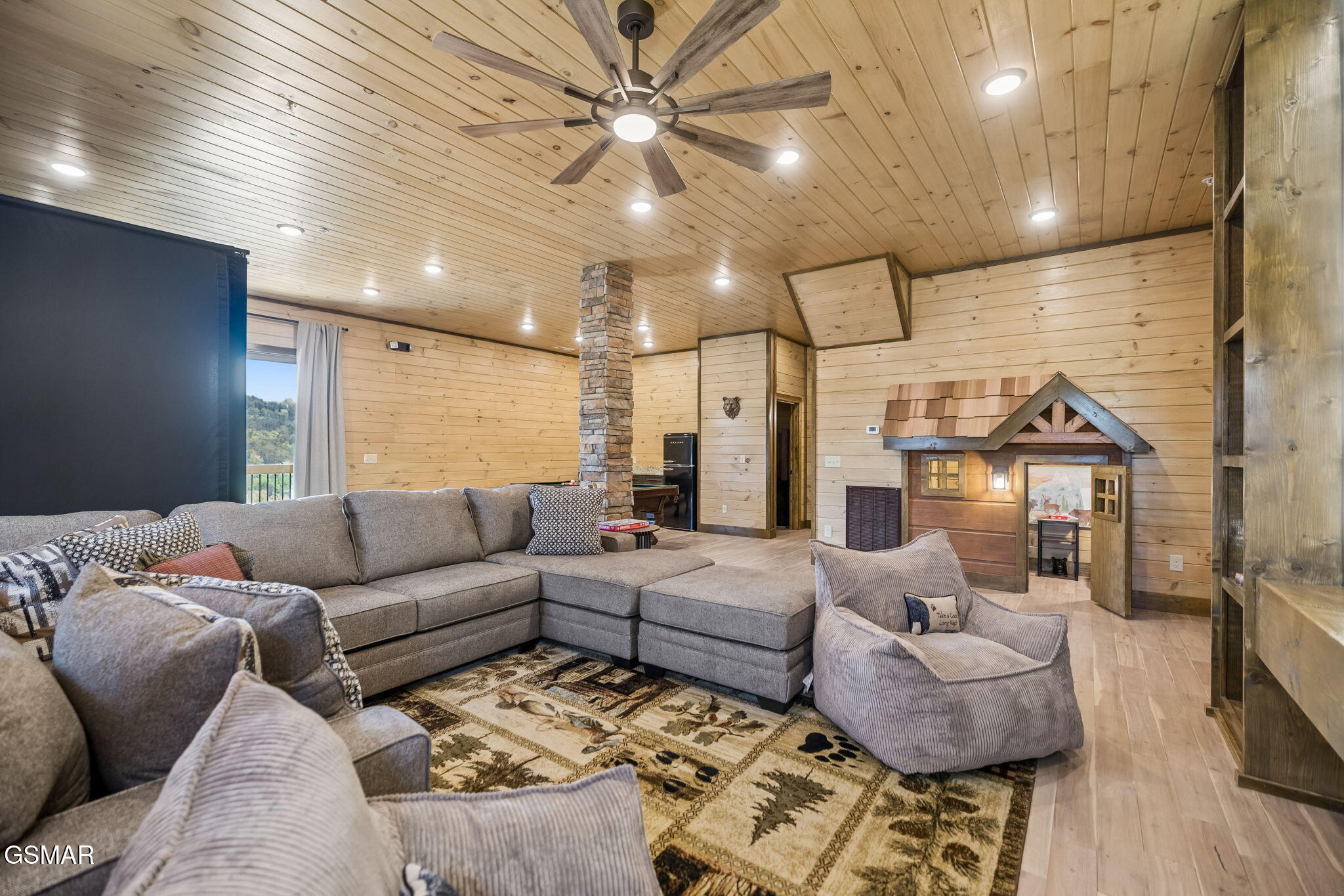 997 King Branch Road Sevierville TN 37876