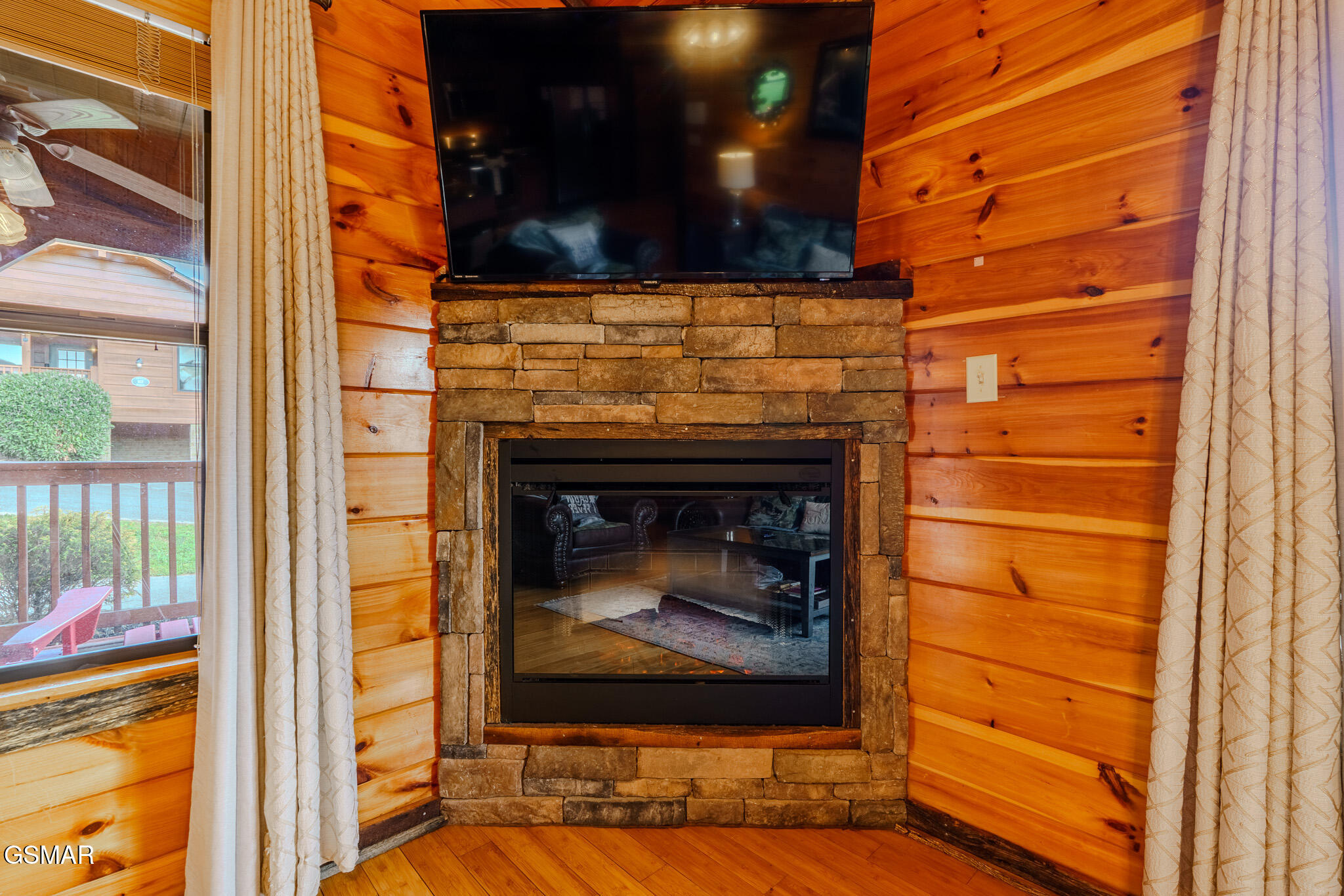 921 Mcmakin Way Pigeon Forge TN 37863