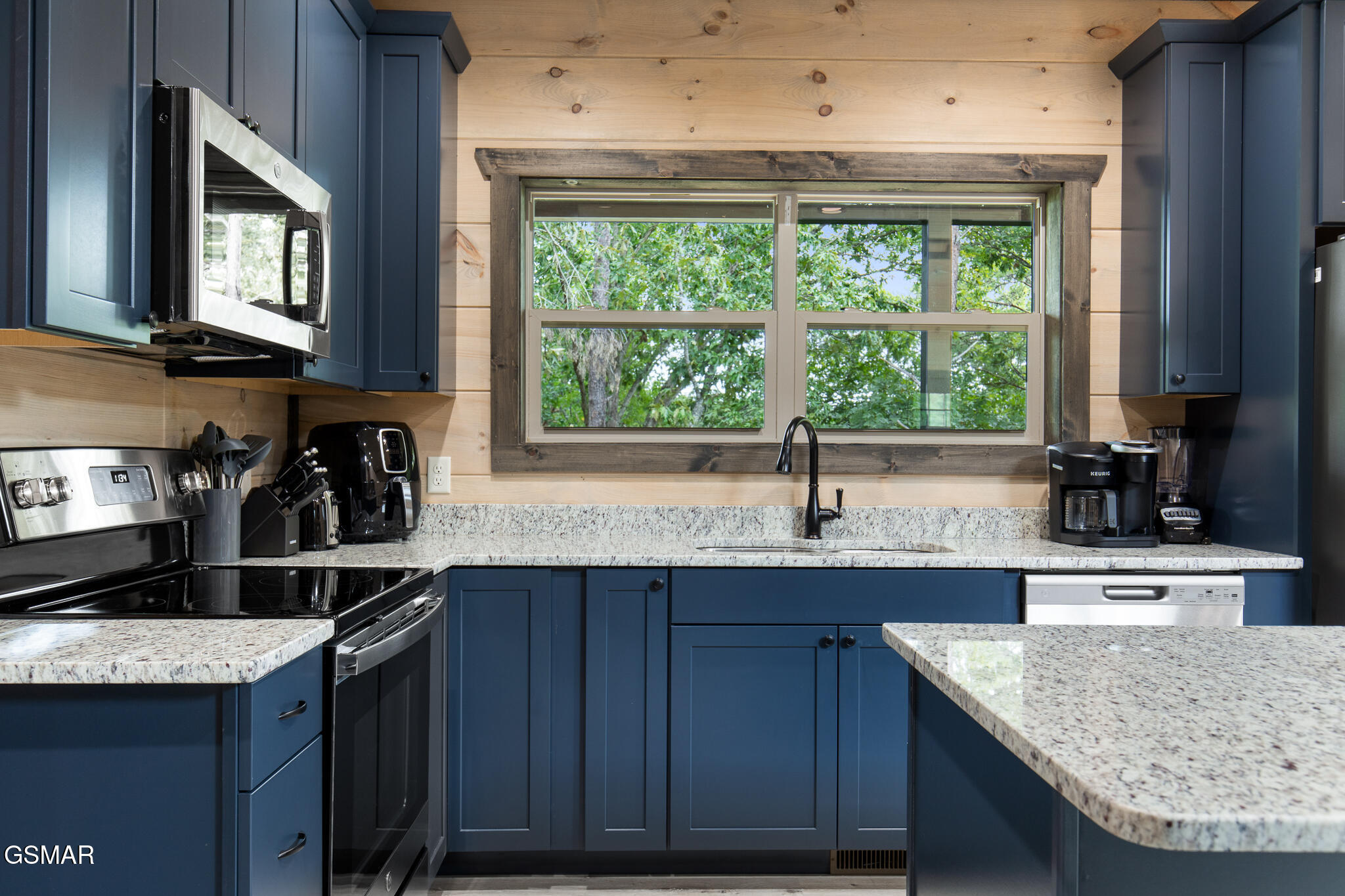 2218 Pinnacle Ridge Trail Sevierville TN 37876