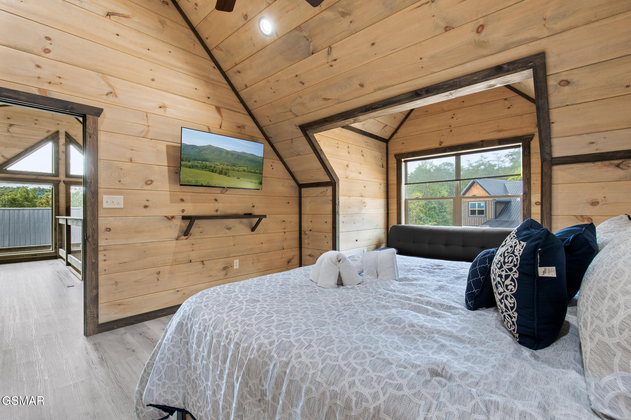 2218 Pinnacle Ridge Trail Sevierville TN 37876