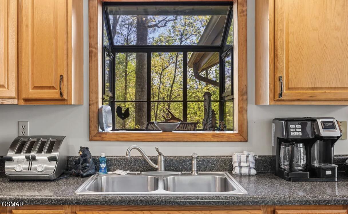 725 Sunshine Trail Gatlinburg TN 37738