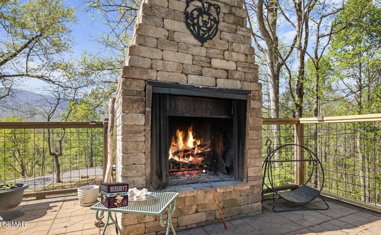 725 Sunshine Trail Gatlinburg TN 37738