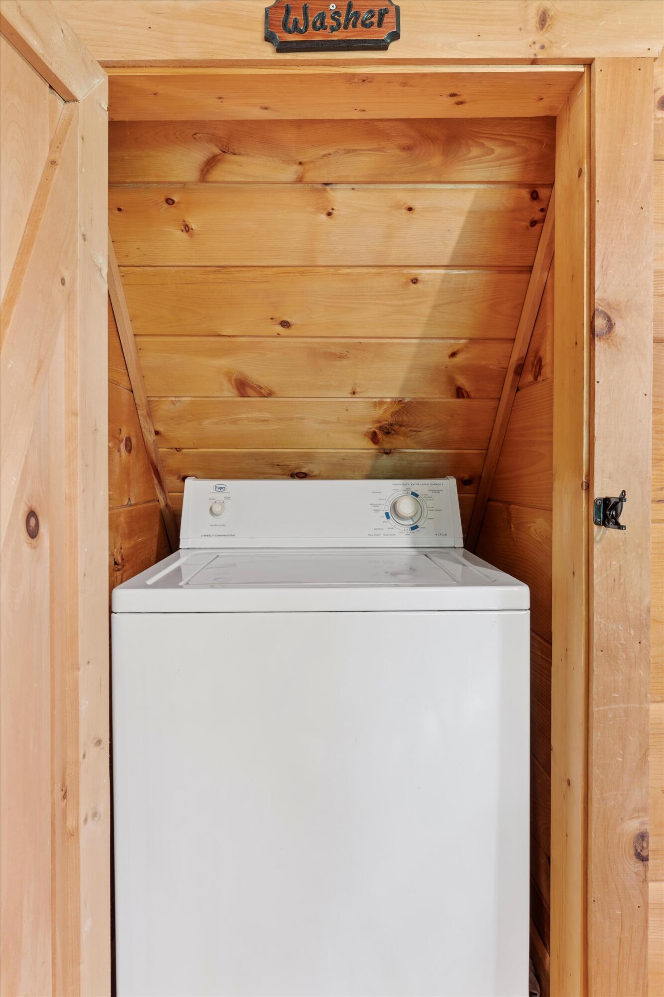 2457 N School House Gap Road Sevierville TN 37876