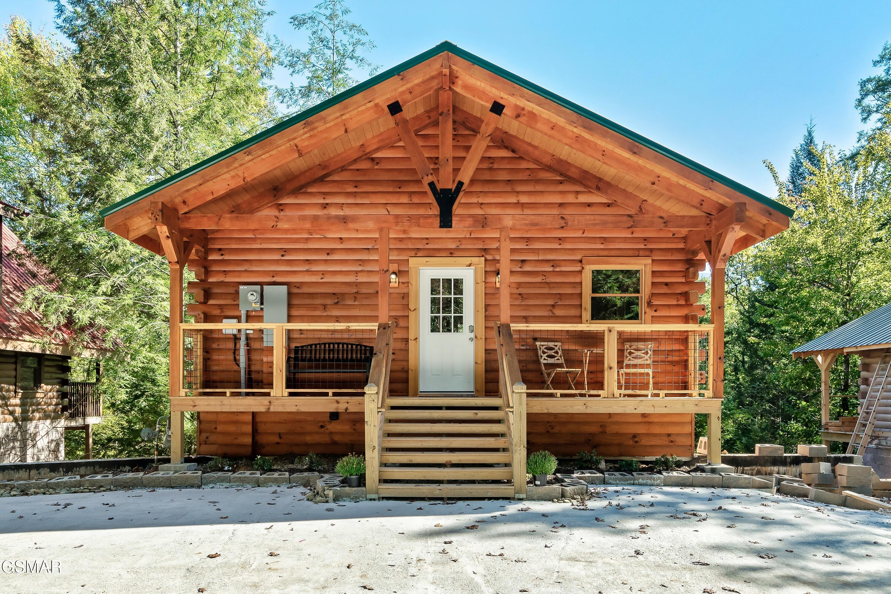 1633 Misty Hollow Way Gatlinburg TN 37738
