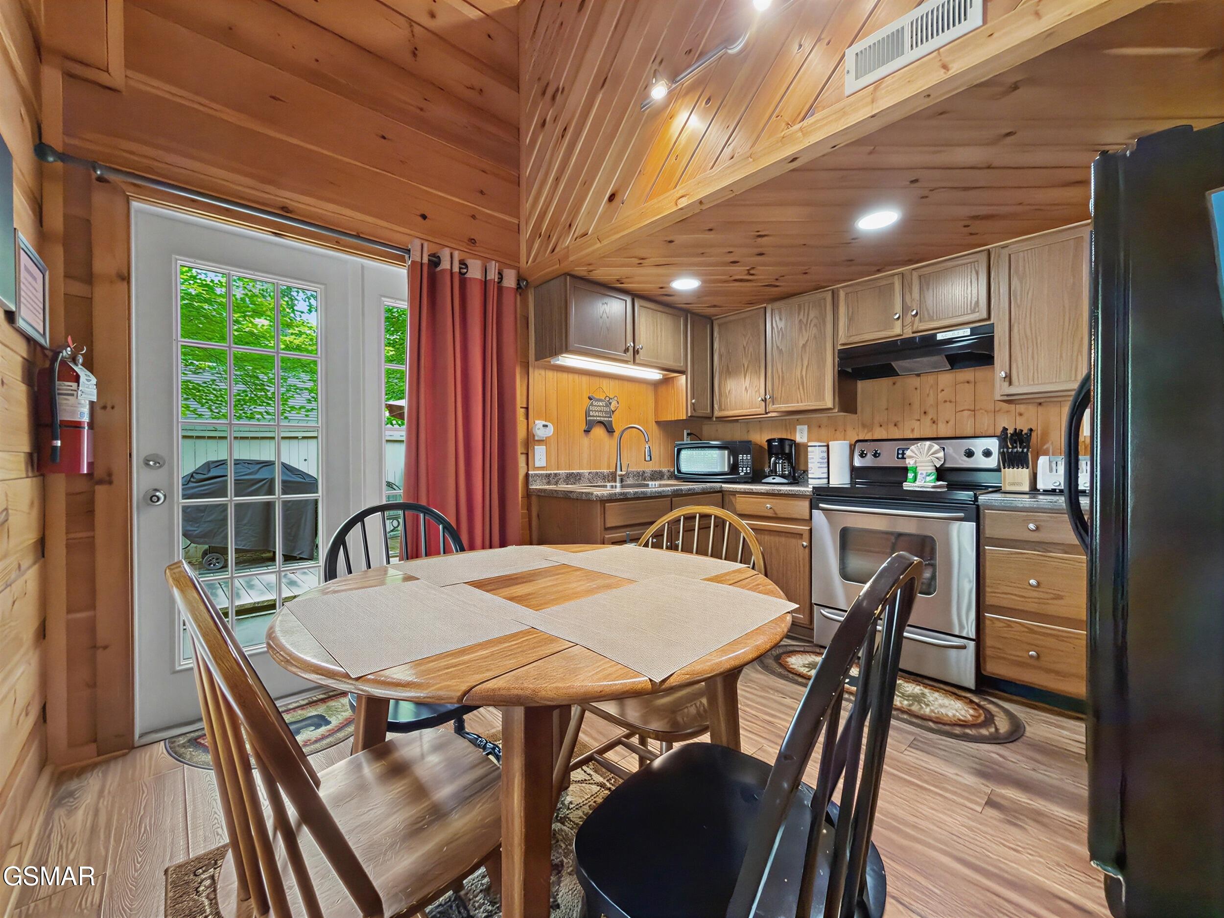 626 Morning Mist Way Gatlinburg TN 37738