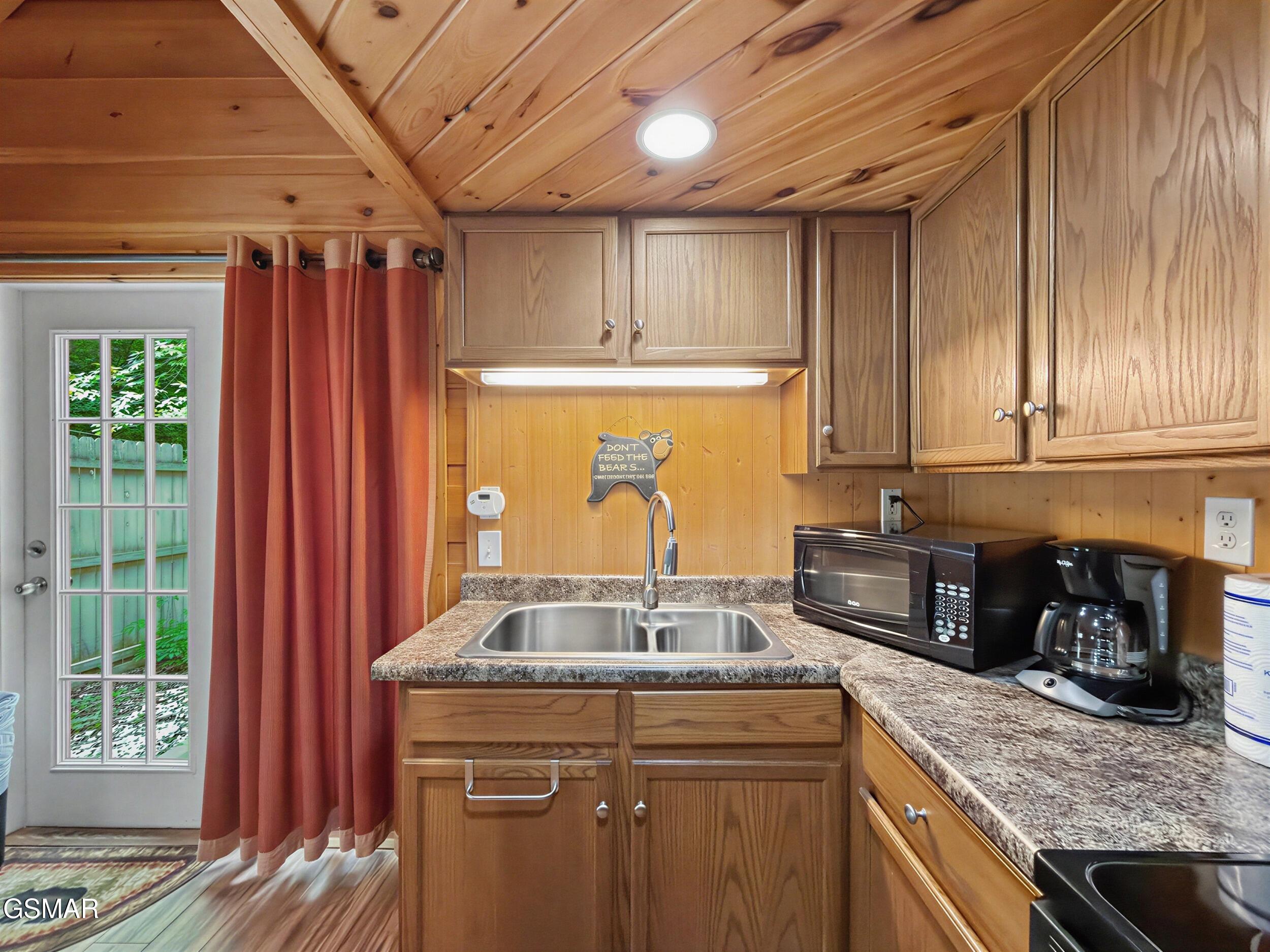 626 Morning Mist Way Gatlinburg TN 37738