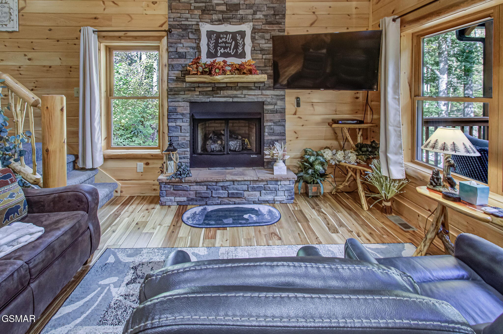 2423 Paradise Falls Way Sevierville TN 37862