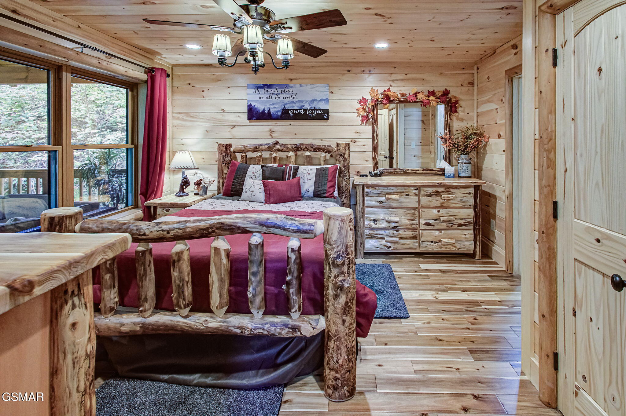 2423 Paradise Falls Way Sevierville TN 37862