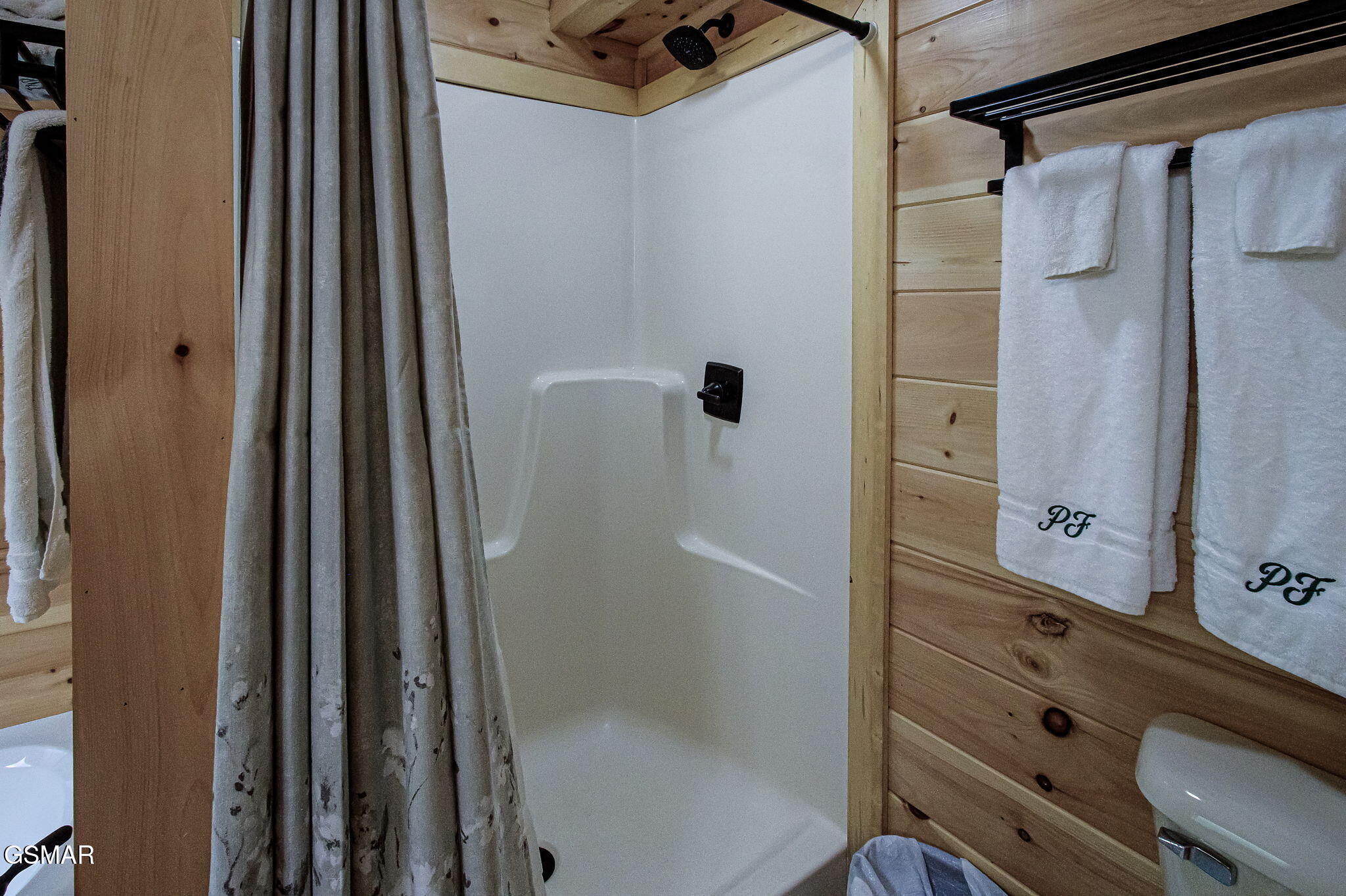 2423 Paradise Falls Way Sevierville TN 37862