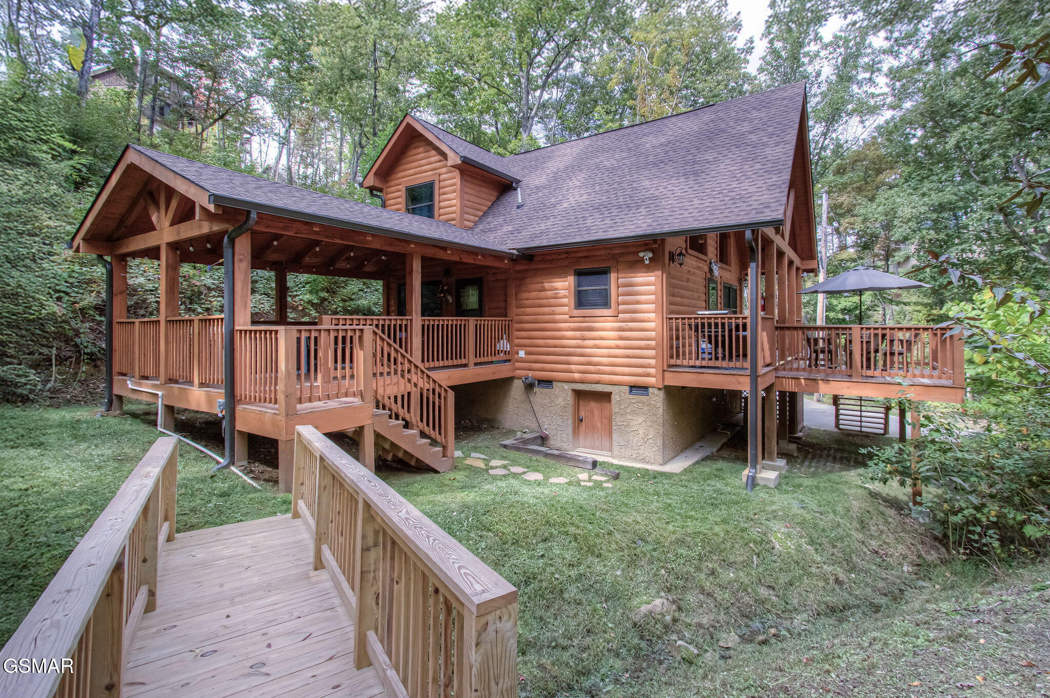 2423 Paradise Falls Way Sevierville TN 37862