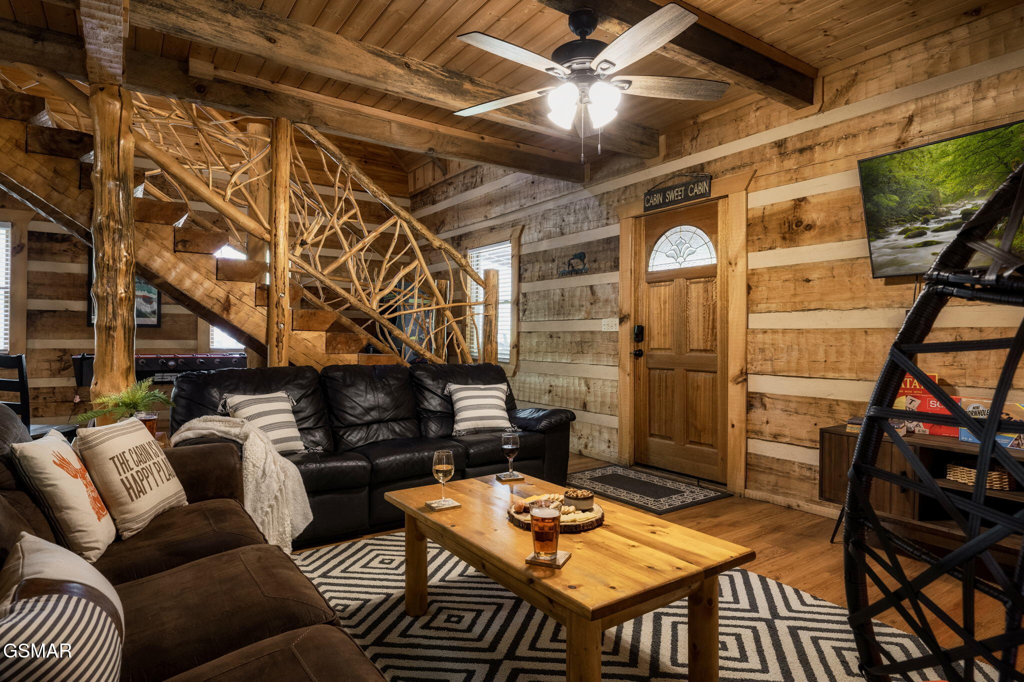 1647/1649 Bear Valley Road Sevierville TN 37876