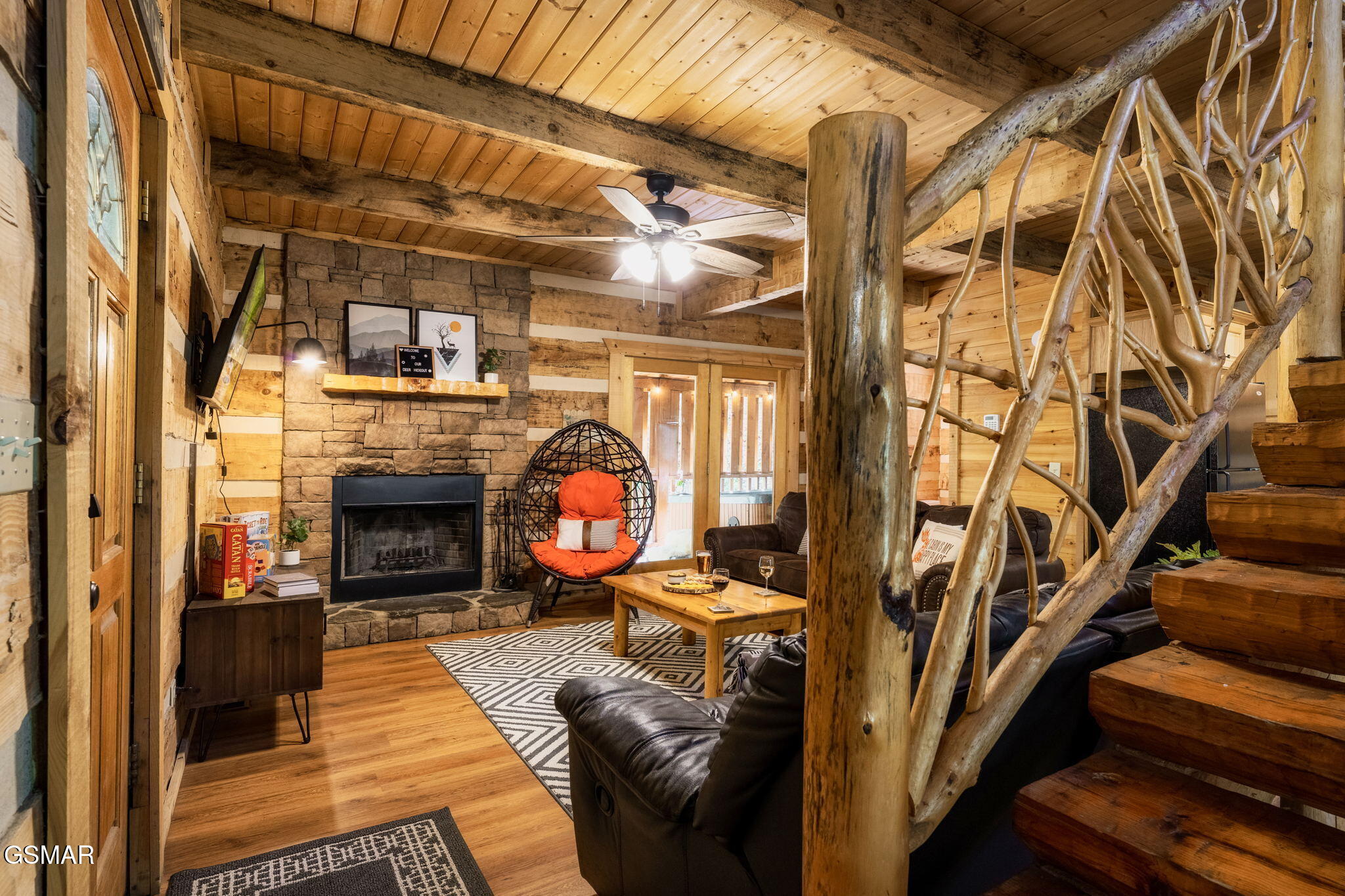 1647/1649 Bear Valley Road Sevierville TN 37876