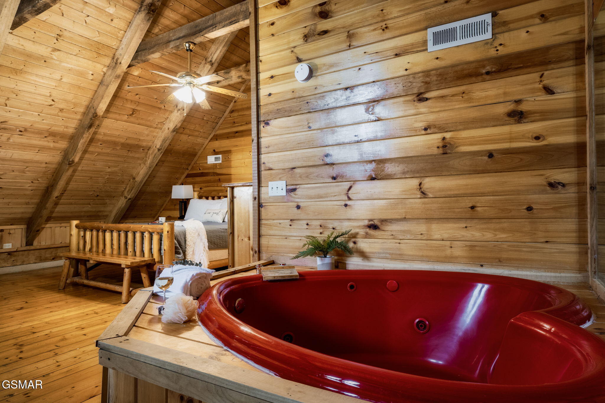 1647/1649 Bear Valley Road Sevierville TN 37876