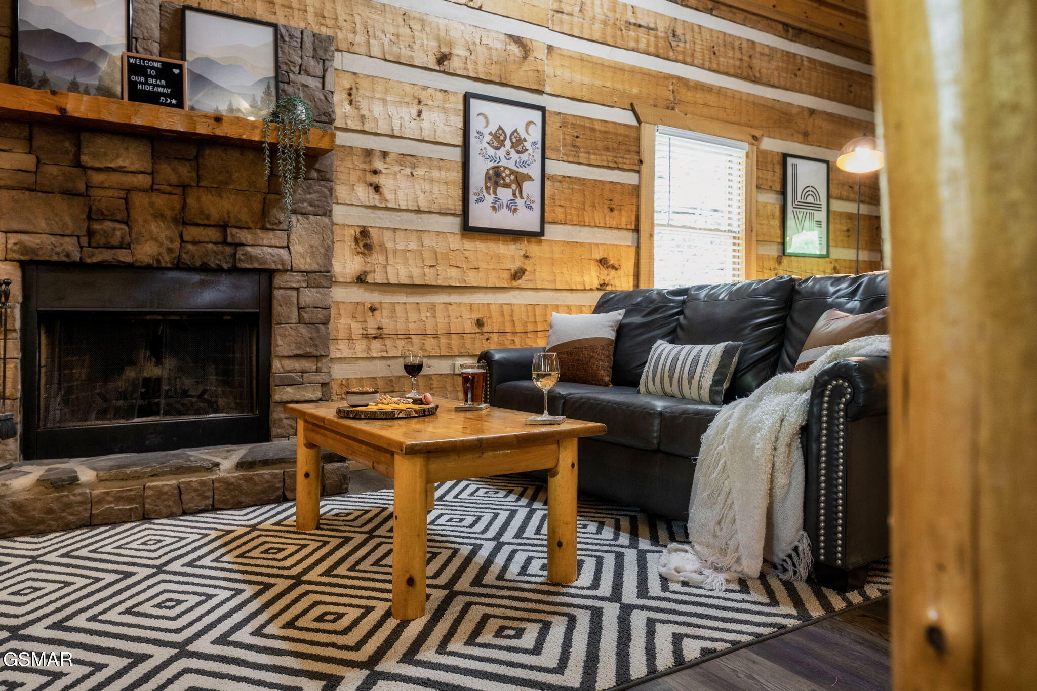 1647/1649 Bear Valley Road Sevierville TN 37876