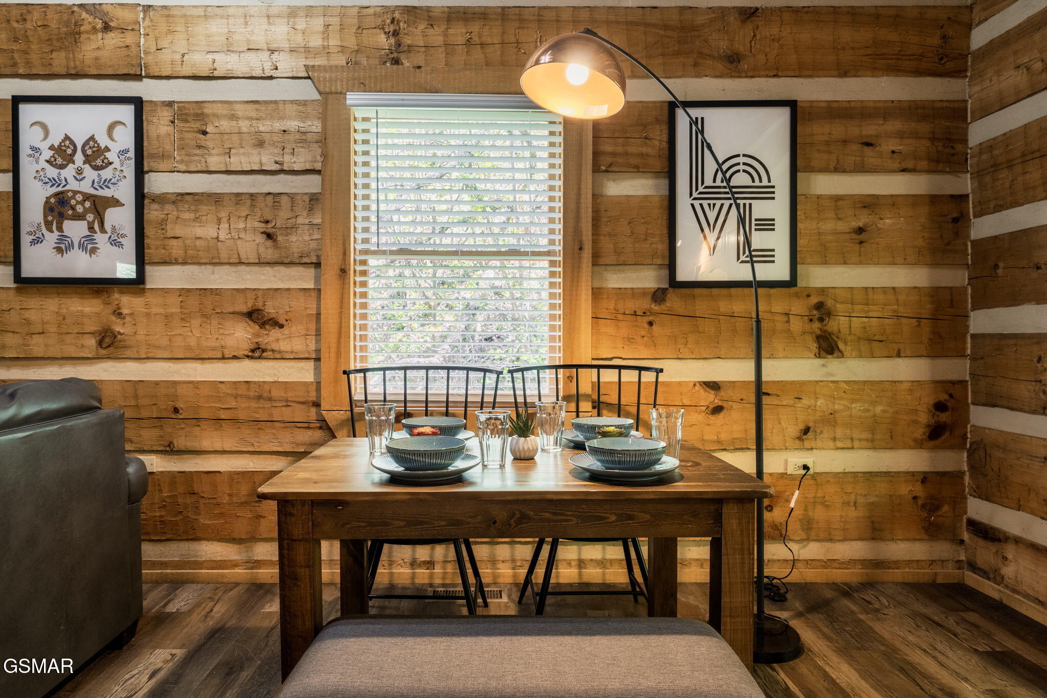 1647/1649 Bear Valley Road Sevierville TN 37876