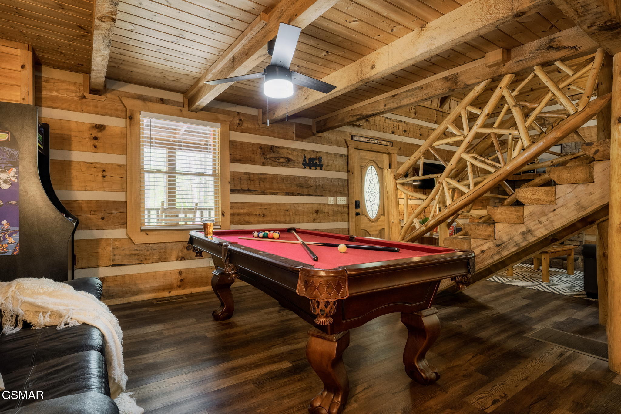 1647/1649 Bear Valley Road Sevierville TN 37876