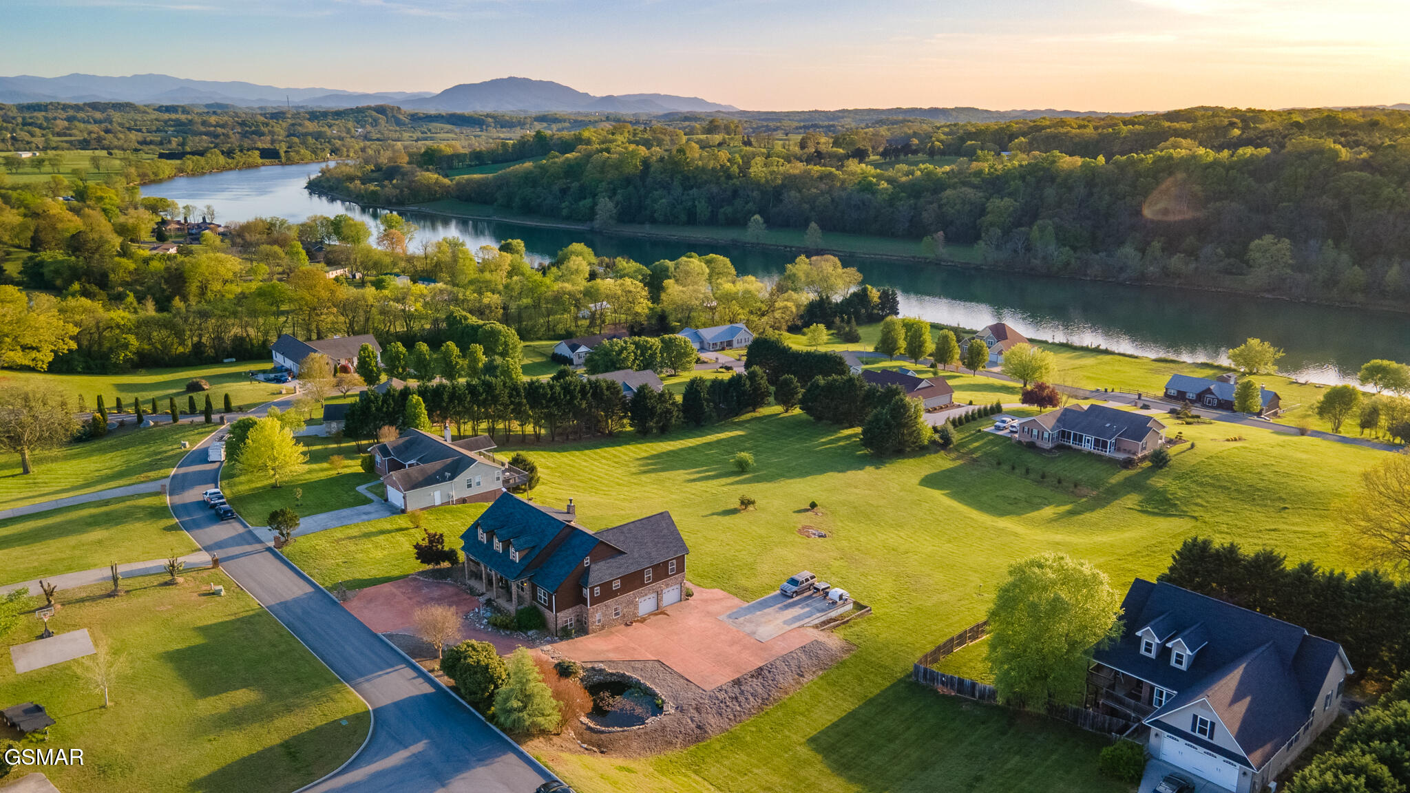 2869 Luther Catlett Circle Sevierville TN 37876