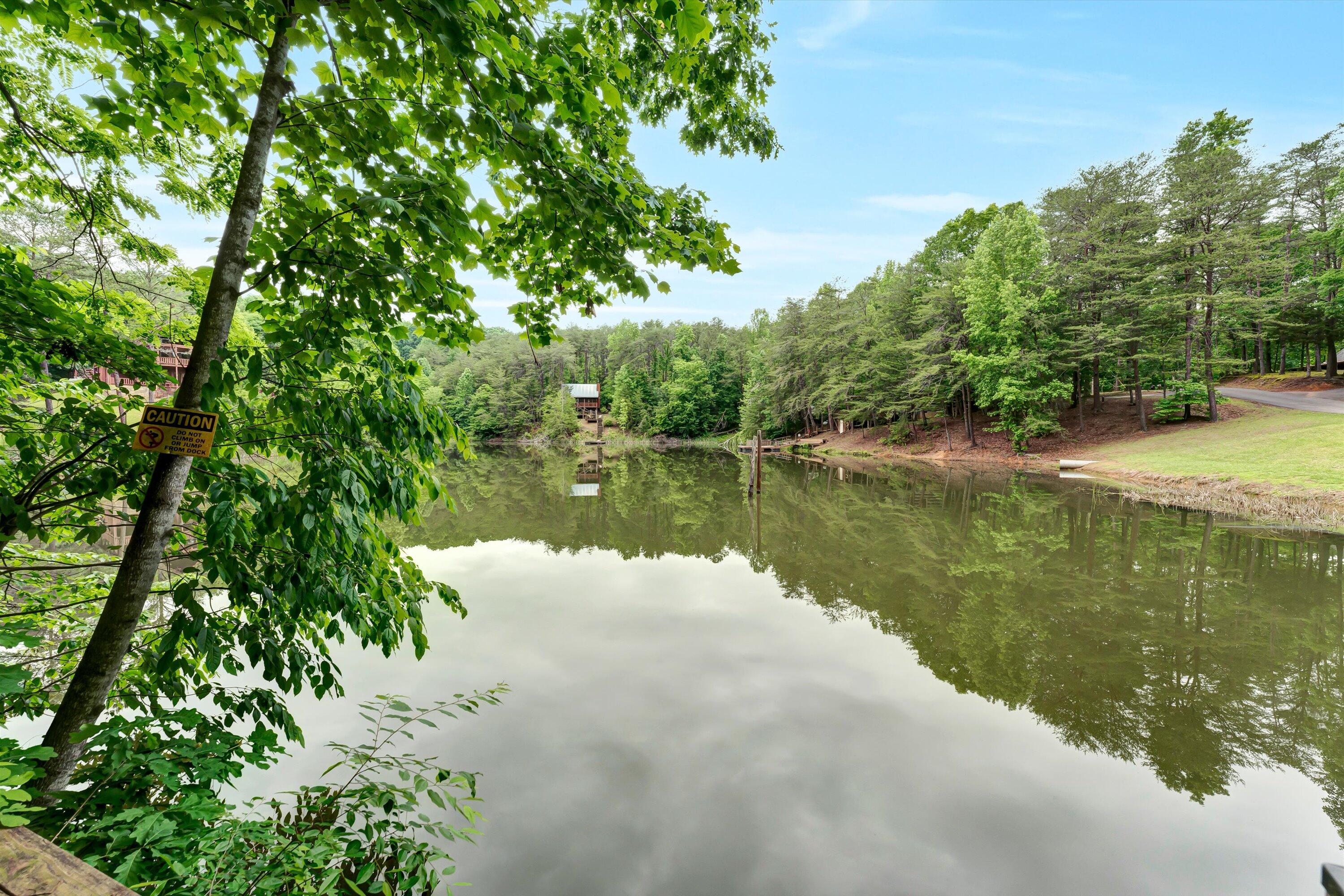 1748 Ridgecrest Drive Sevierville TN 37876