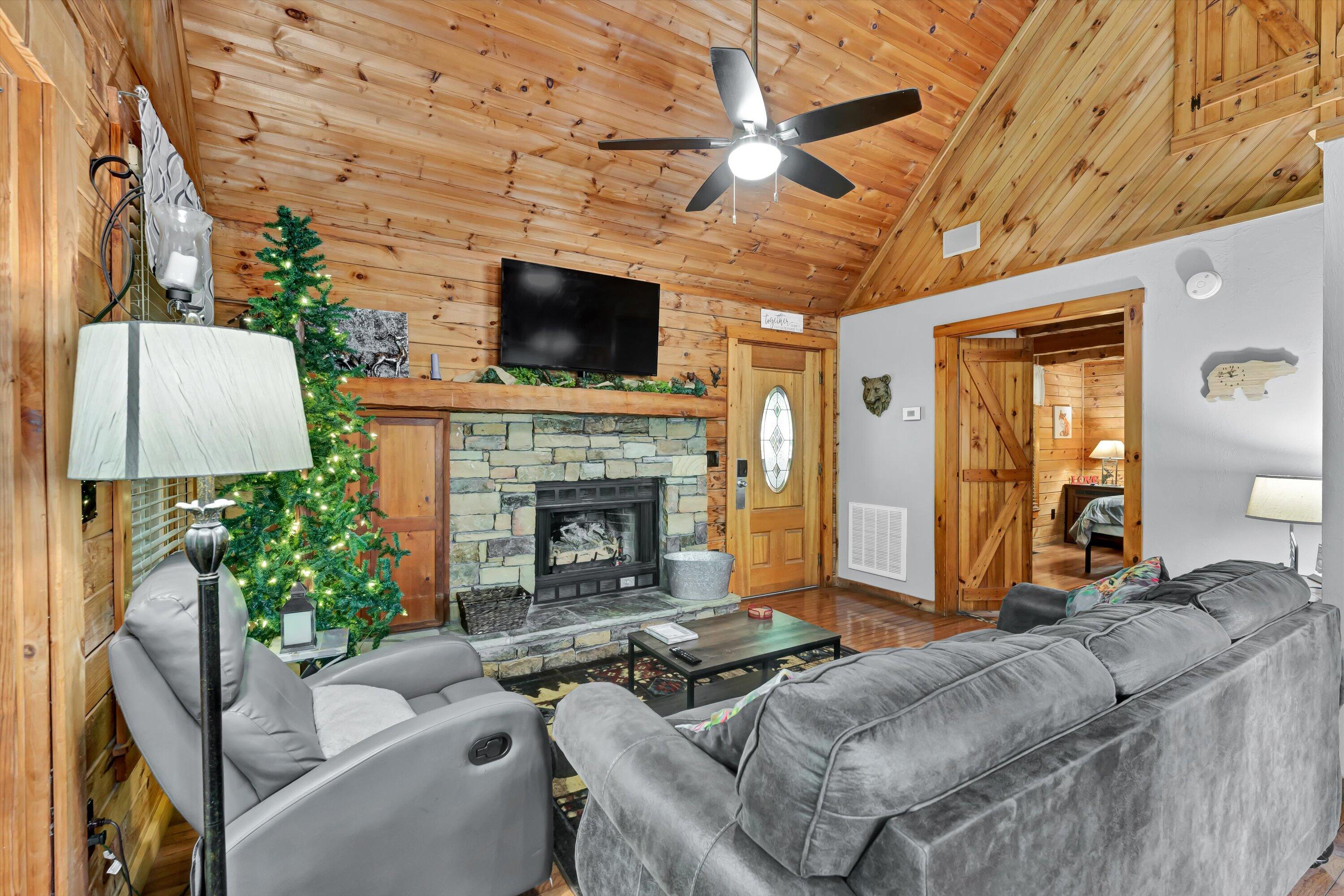 1748 Ridgecrest Drive Sevierville TN 37876