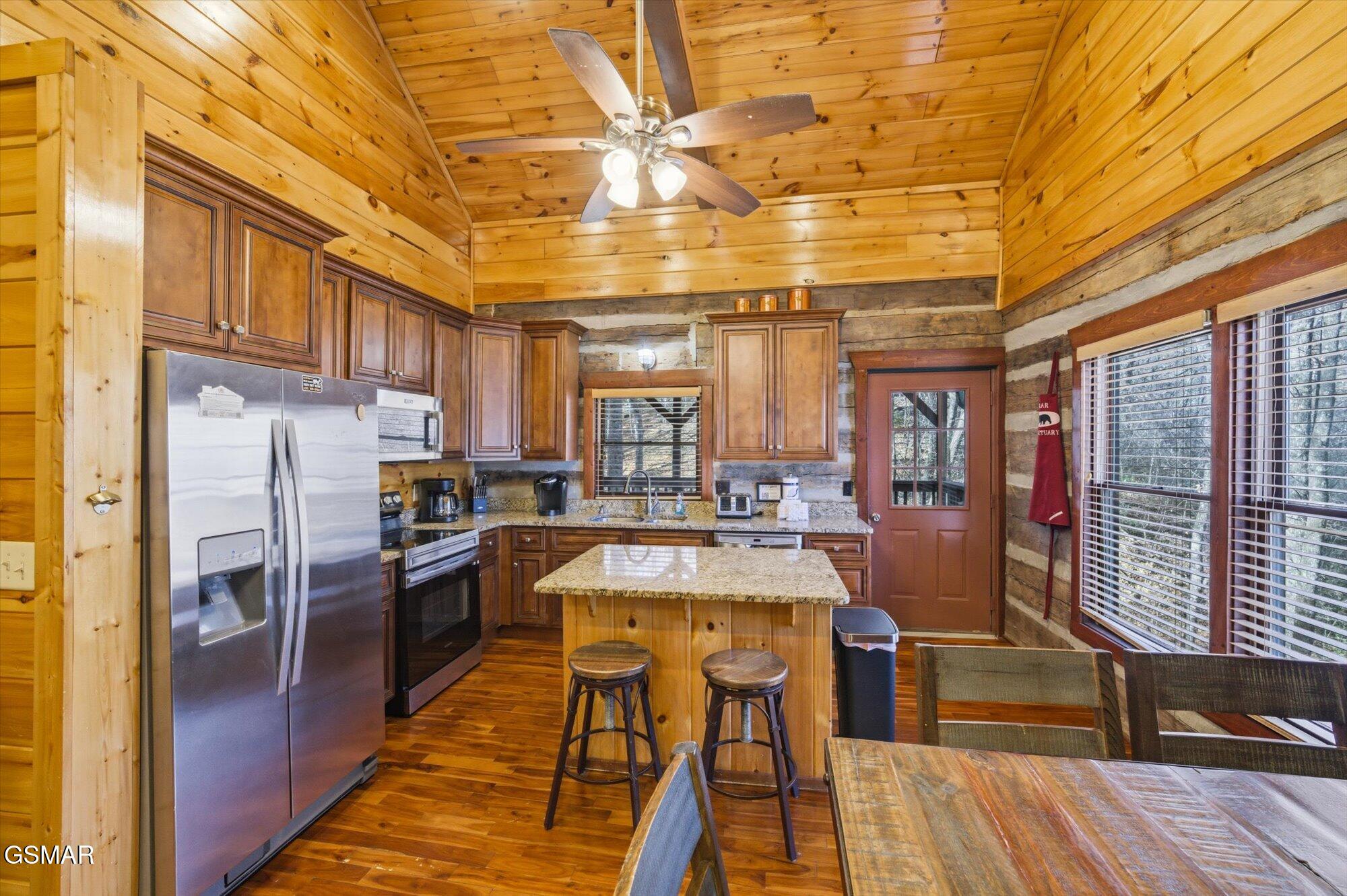 1329 N Baden Drive Gatlinburg TN 37738