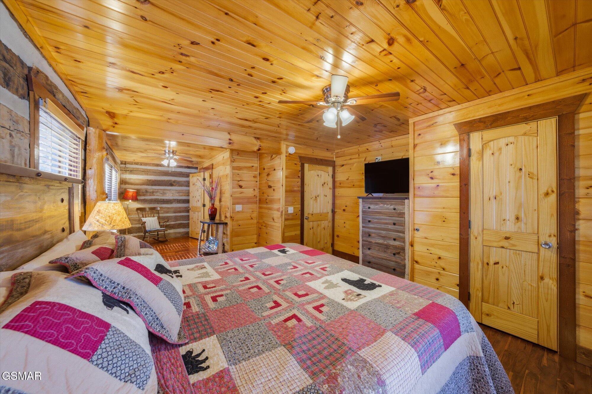 1329 N Baden Drive Gatlinburg TN 37738