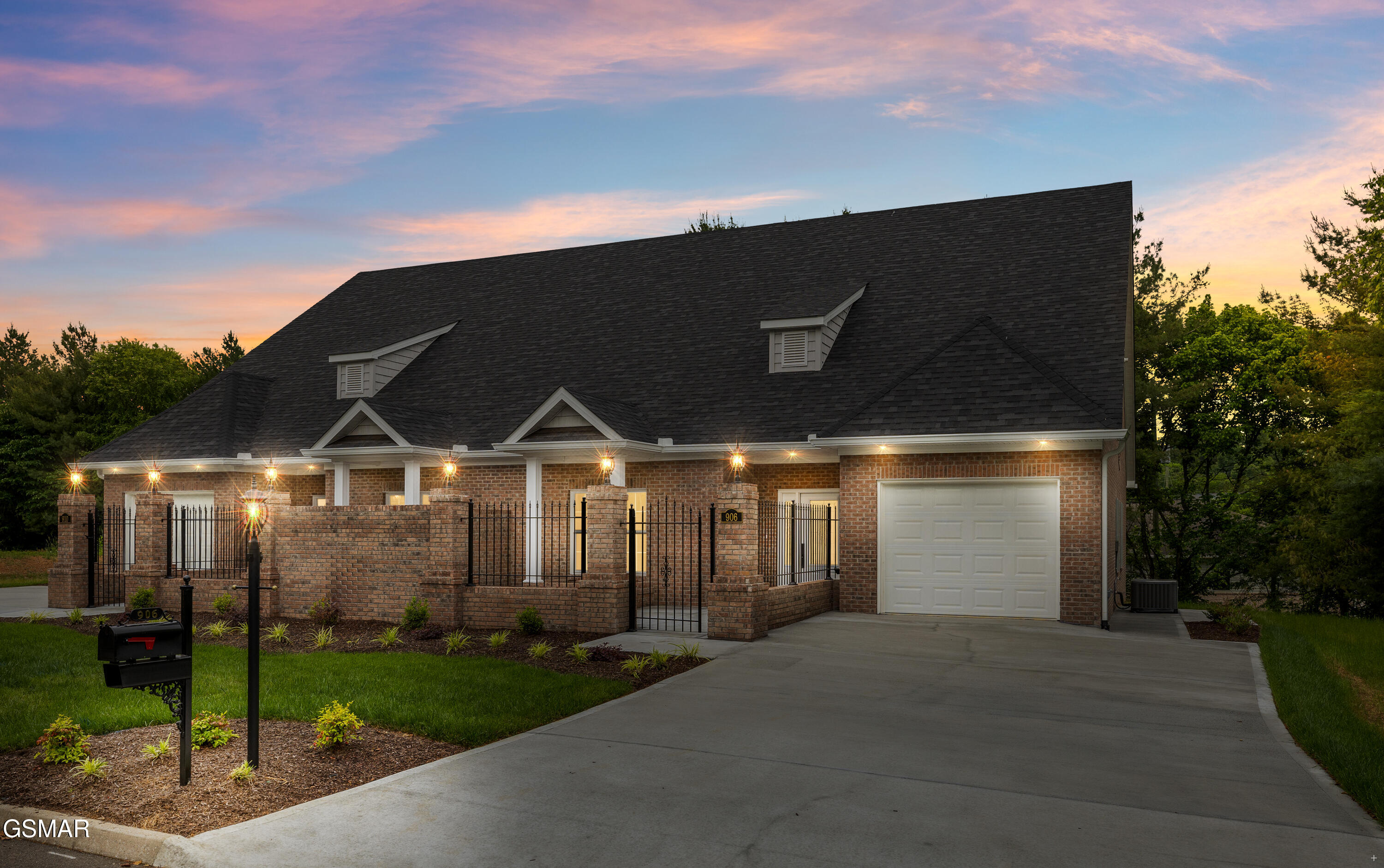 906 Fine Glen Drive Sevierville TN 37862