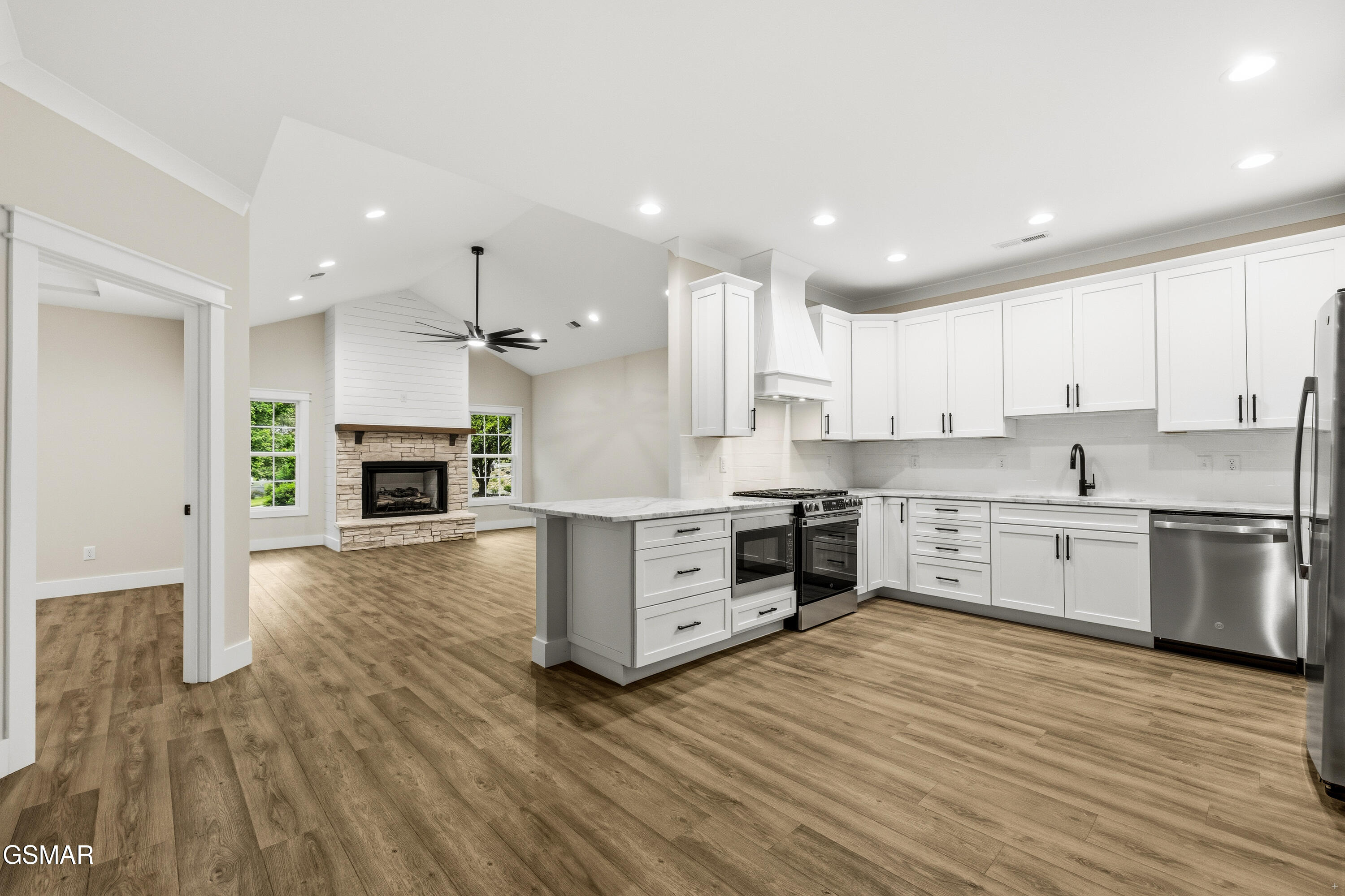 906 Fine Glen Drive Sevierville TN 37862