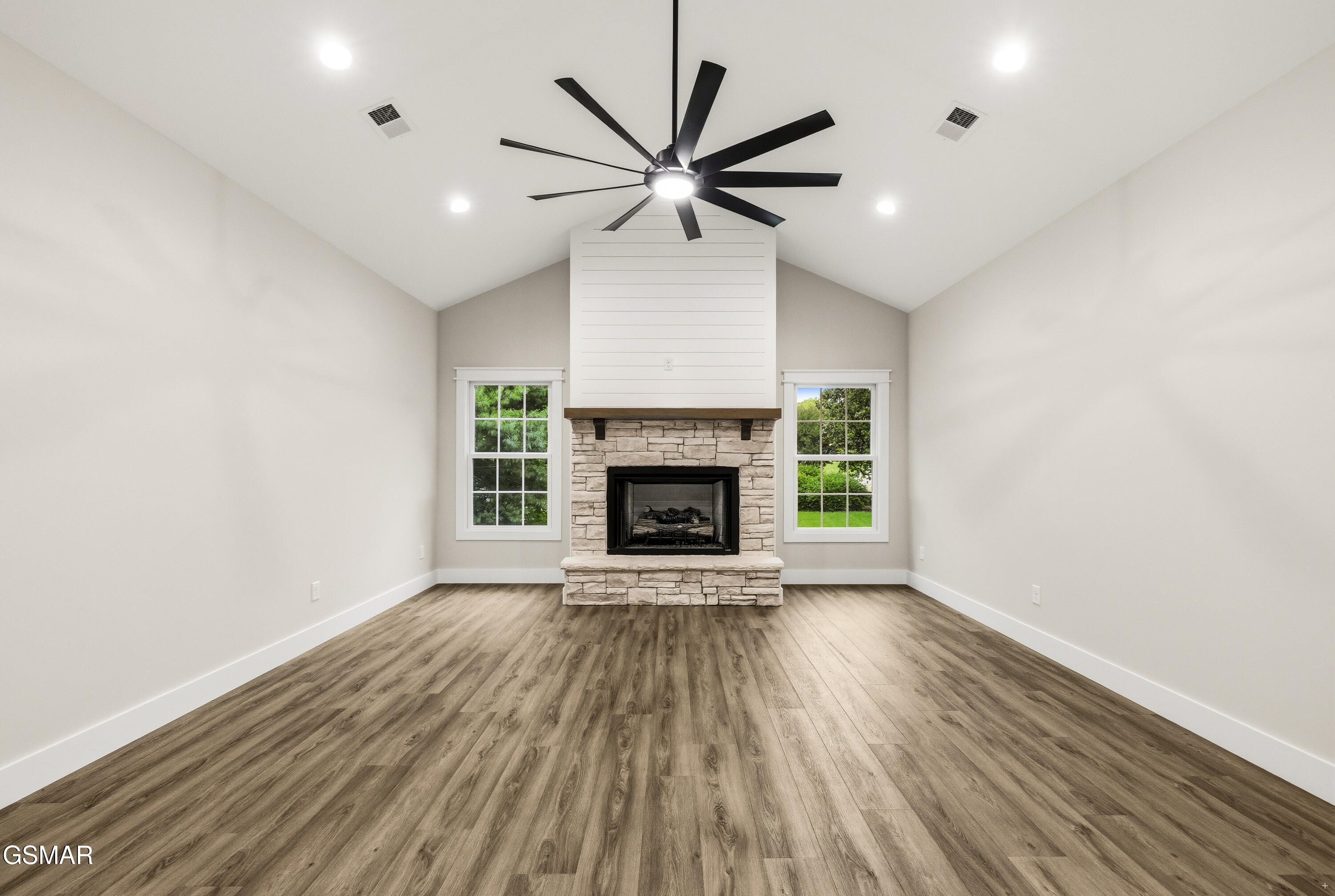 906 Fine Glen Drive Sevierville TN 37862