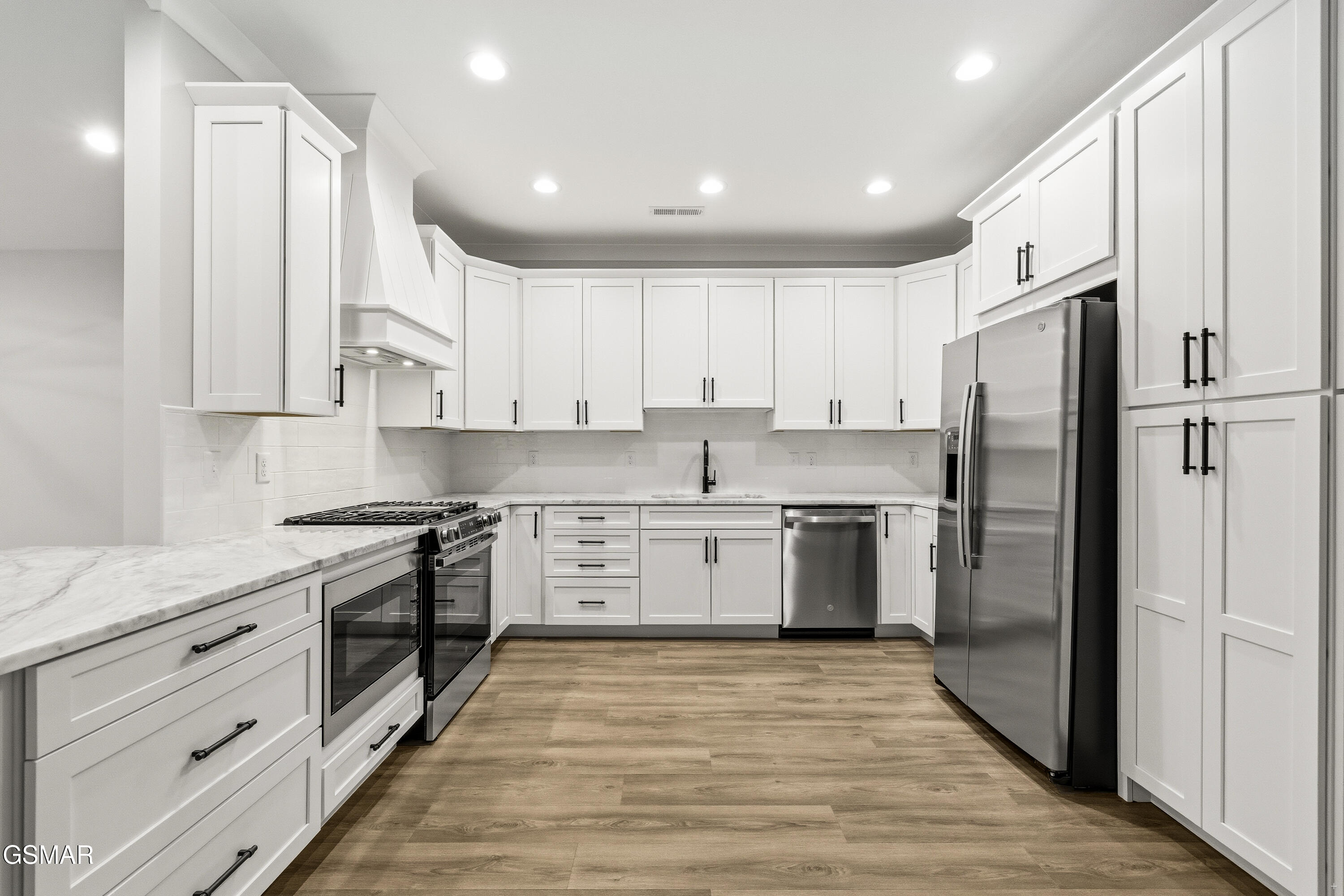 906 Fine Glen Drive Sevierville TN 37862
