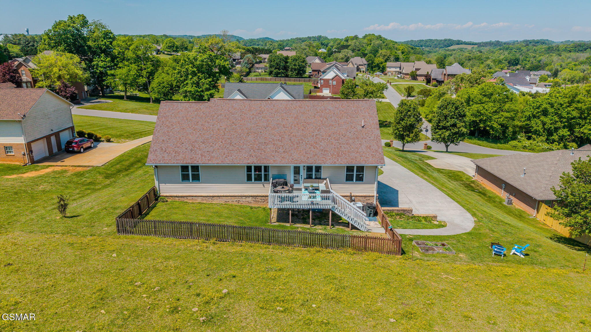 1463 River Run Circle Sevierville TN 37876